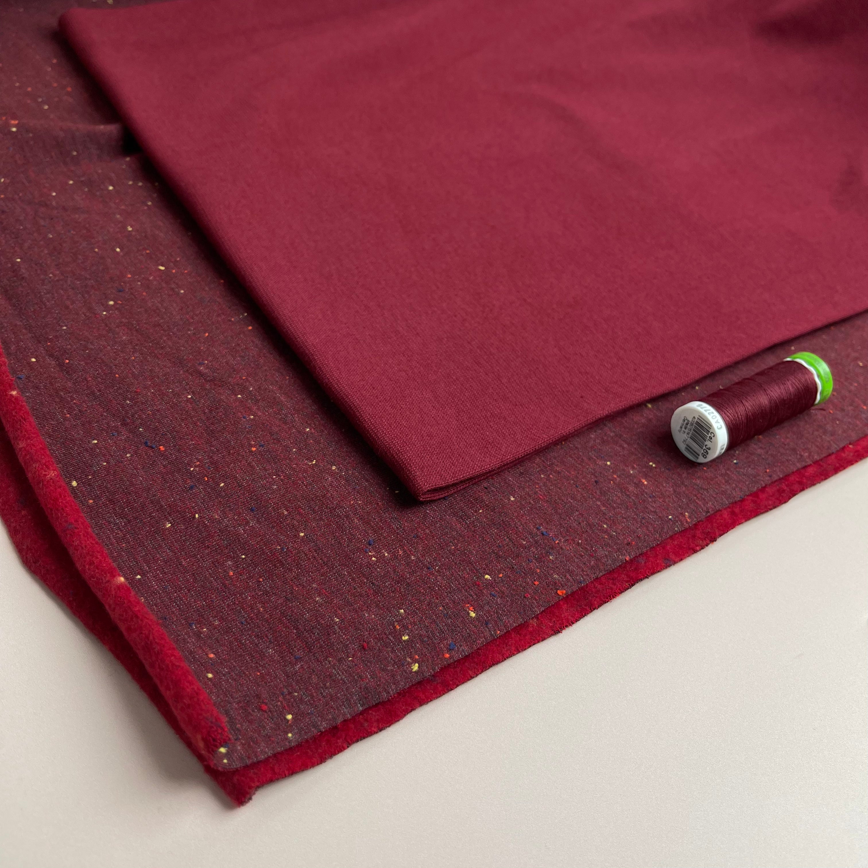 Cosy Colours in Bordeaux with multi Flecks Sweat-Shirting
