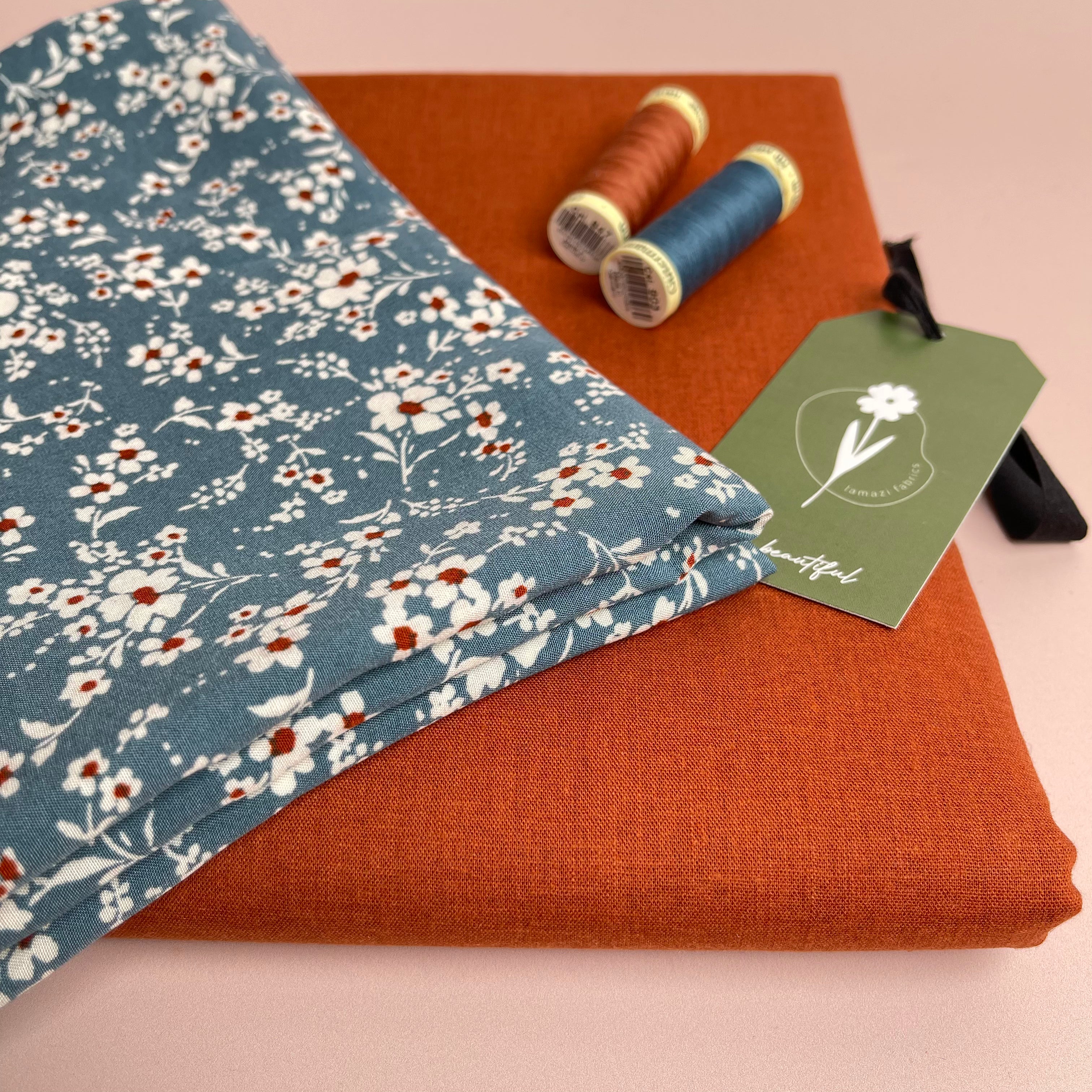 Make an Outfit - Ditsy Daisy Viscose with Sorona Linen Bundle