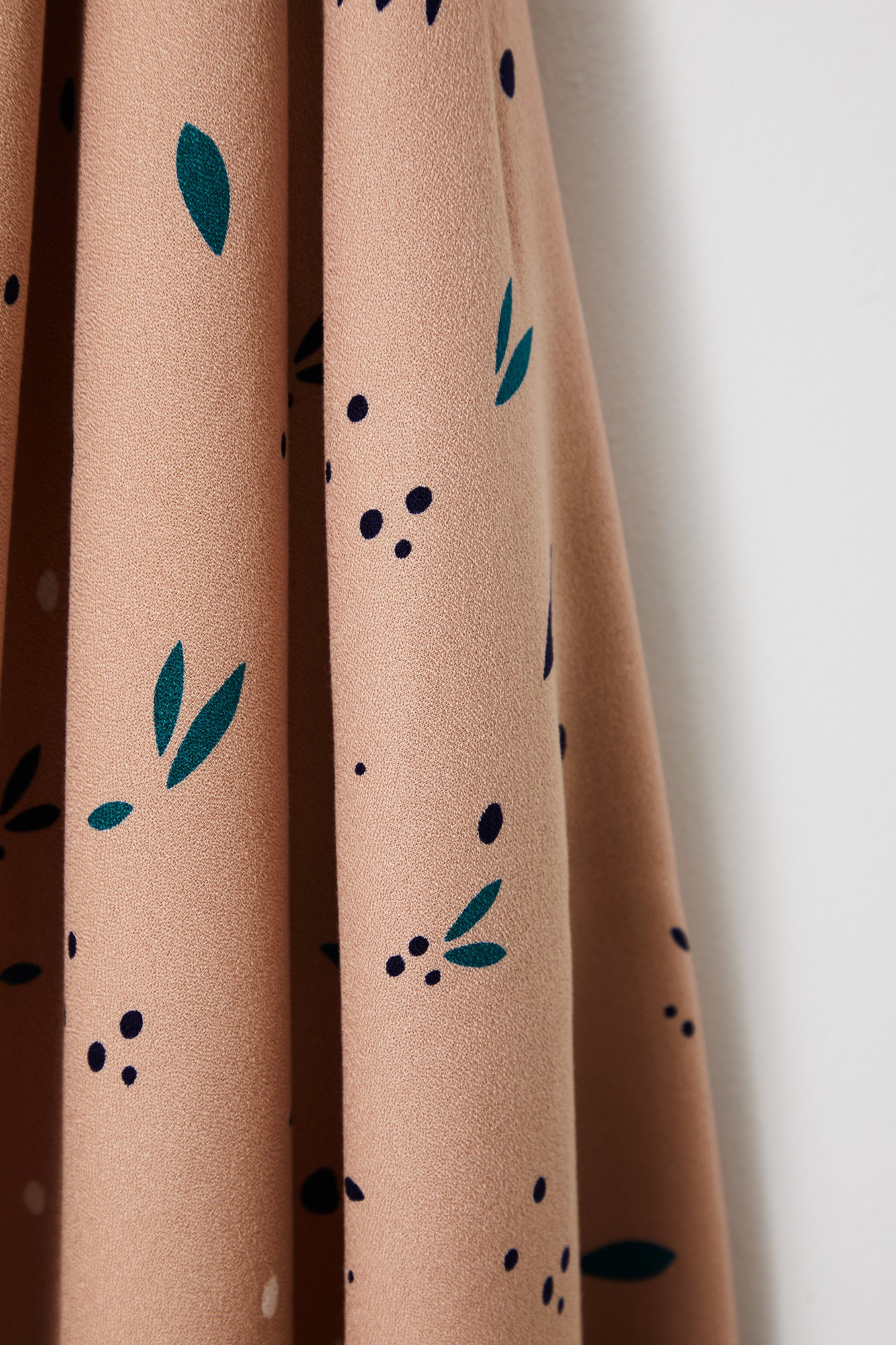 Mind The MAKER - Petals Rose ECOVERO™ Vera Crepe Fabric