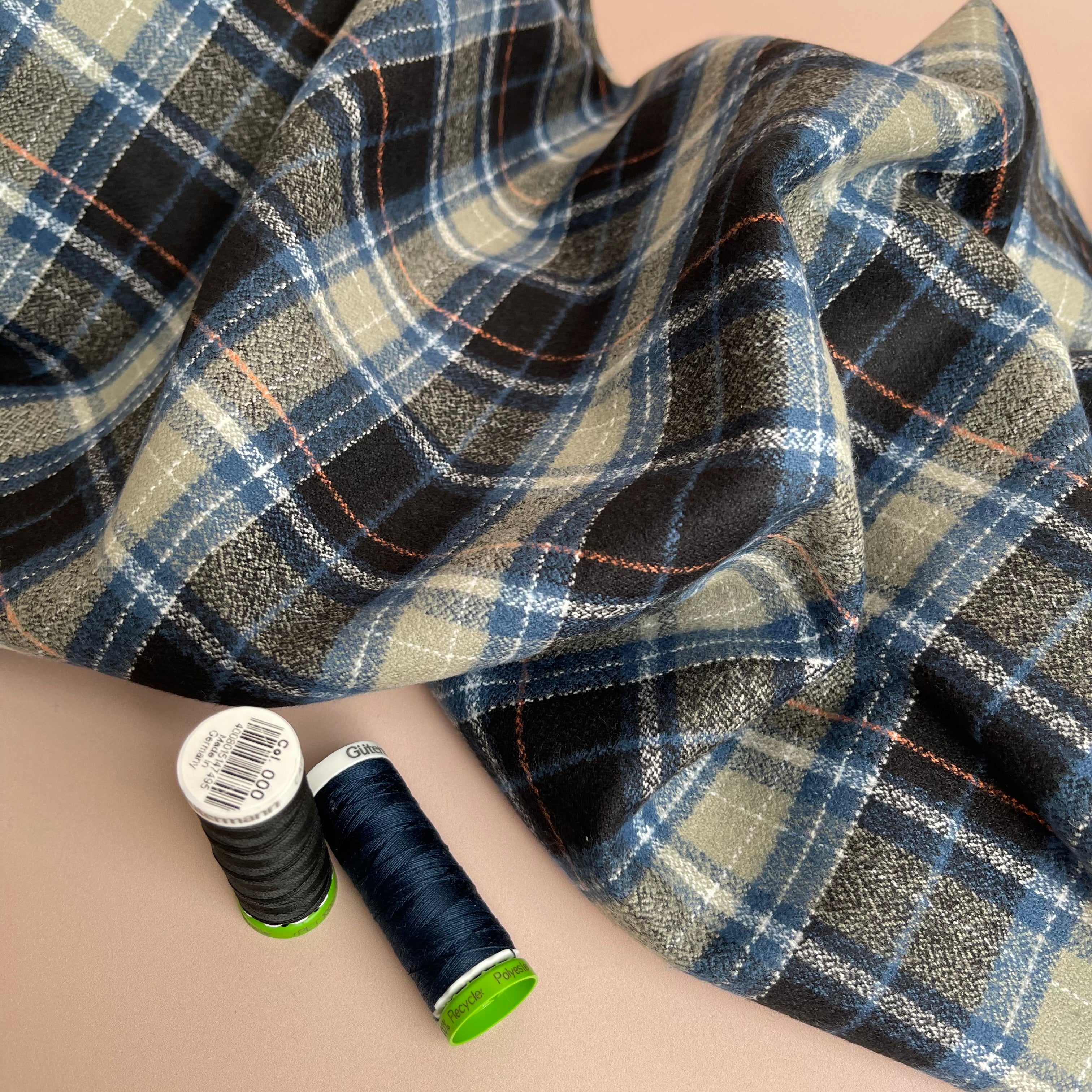 REMNANT 1.03 Metres - Storm Dark Mammoth Cotton Flannel