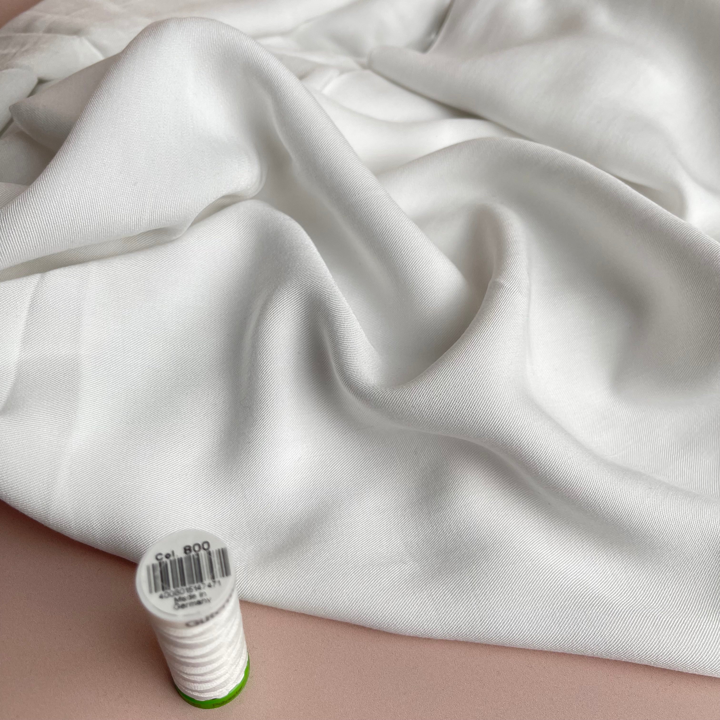 REMNANT 0.8 Metre - Grandeur White Viscose Twill Dress Fabric