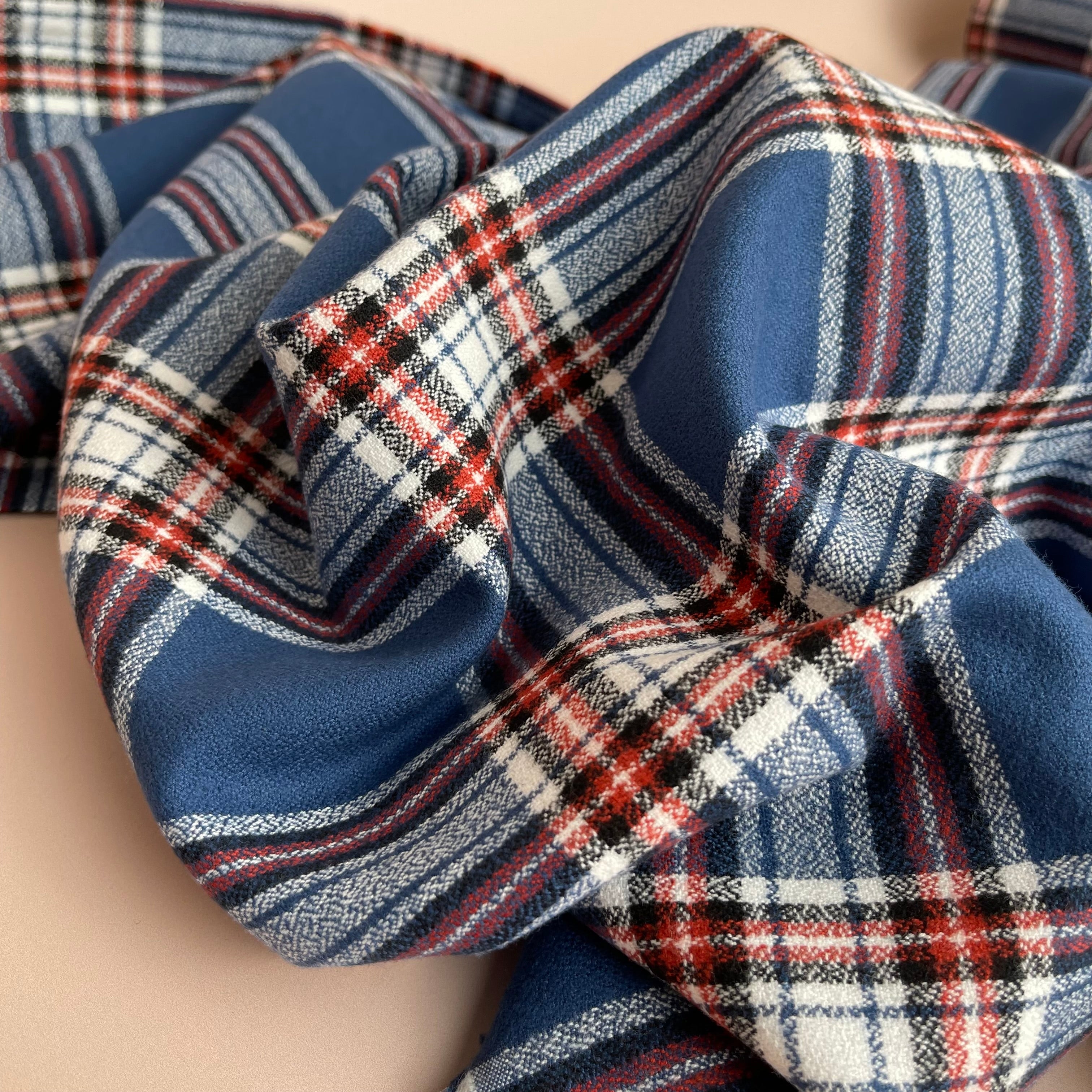 REMNANT 0.34 Metre - Americana 2 Blue Mammoth Cotton Flannel