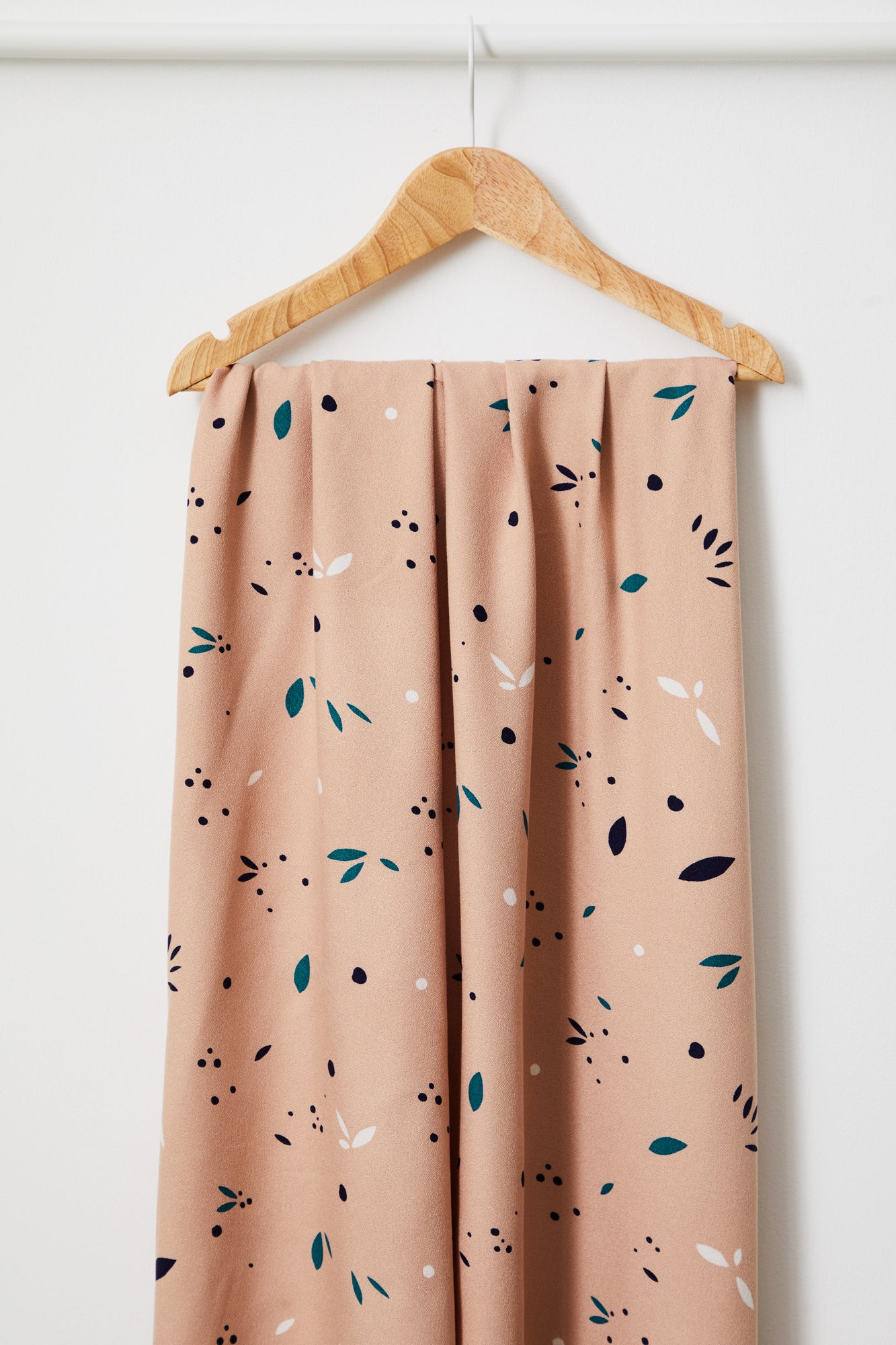 Mind The MAKER - Petals Rose ECOVERO™ Vera Crepe Fabric