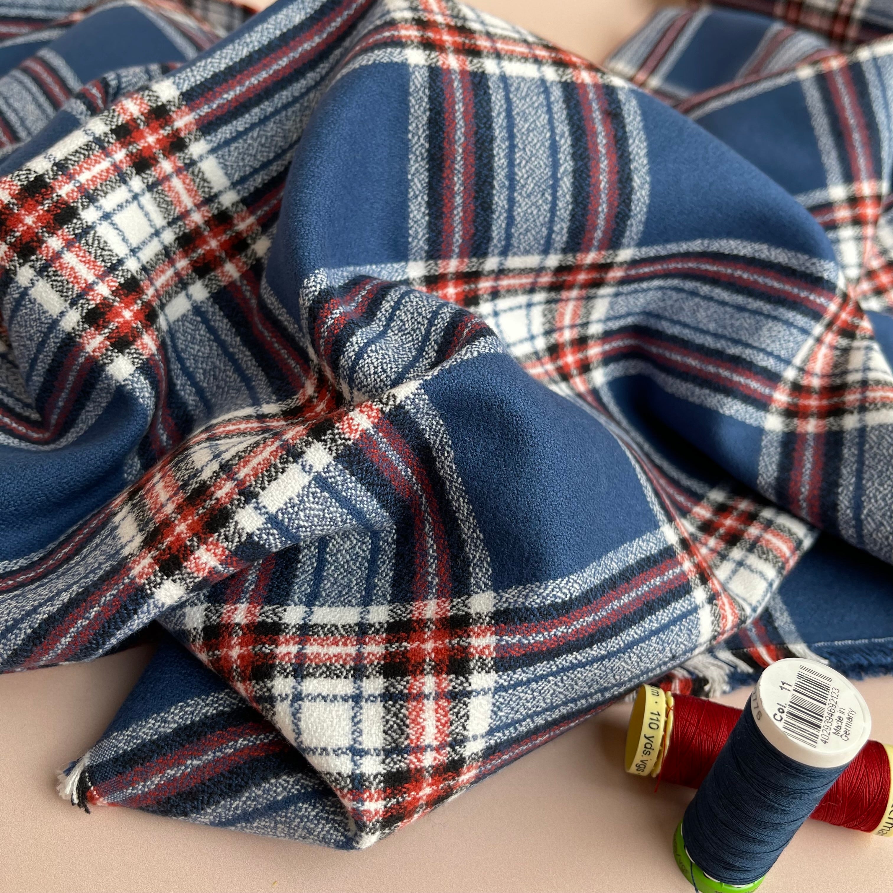 REMNANT 0.34 Metre - Americana 2 Blue Mammoth Cotton Flannel