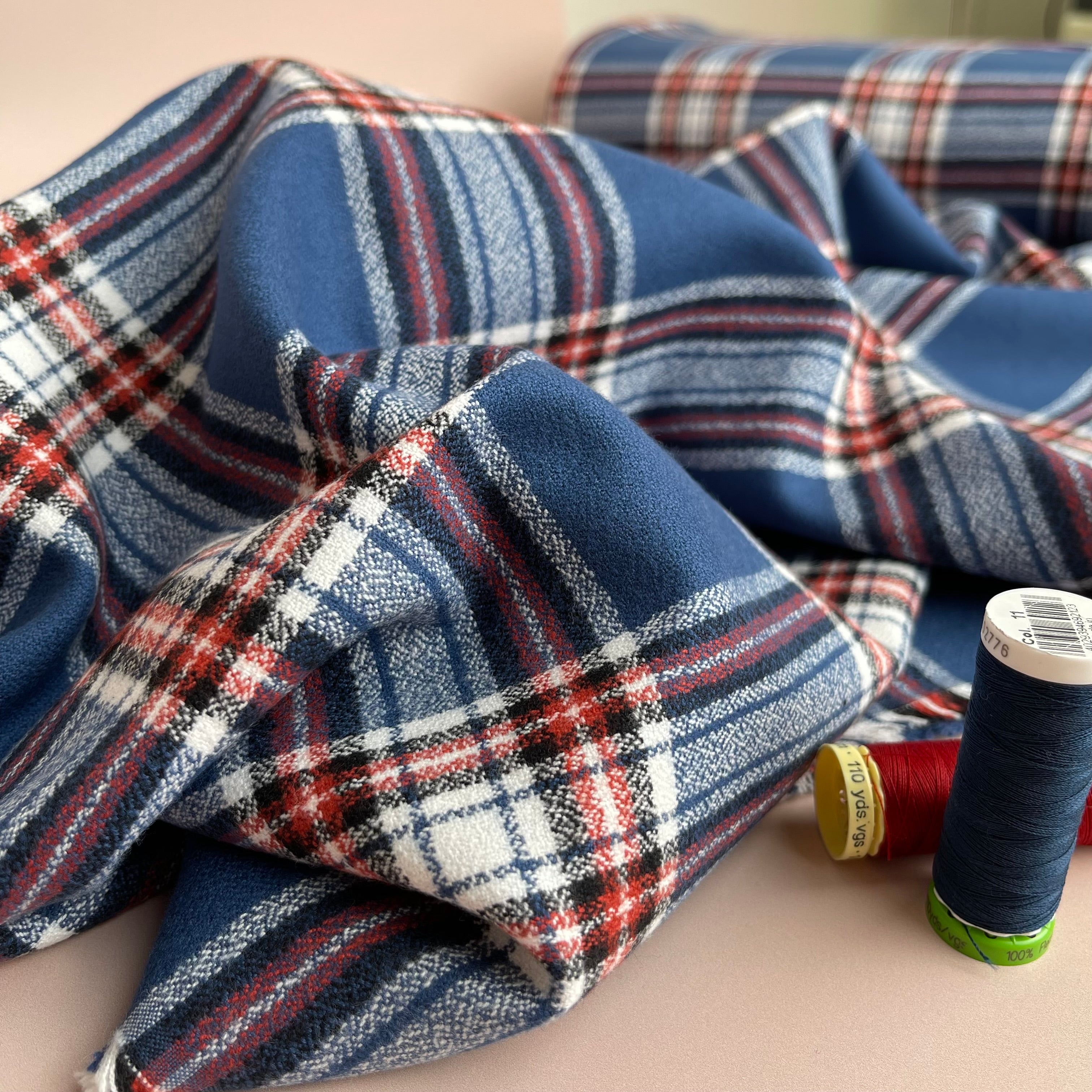 REMNANT 0.34 Metre - Americana 2 Blue Mammoth Cotton Flannel