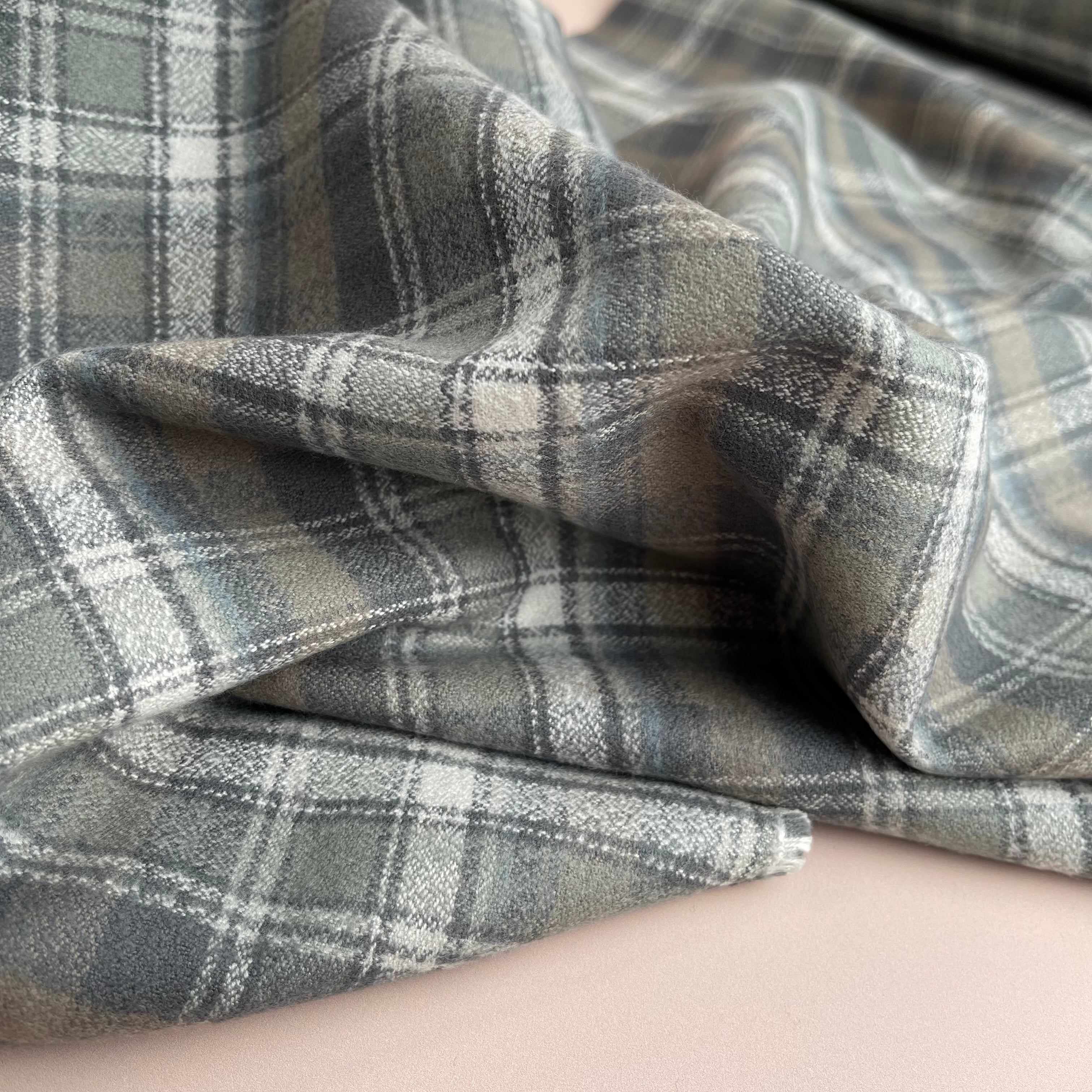 REMNANT 1 metre - Storm Mammoth Organic Cotton Flannel
