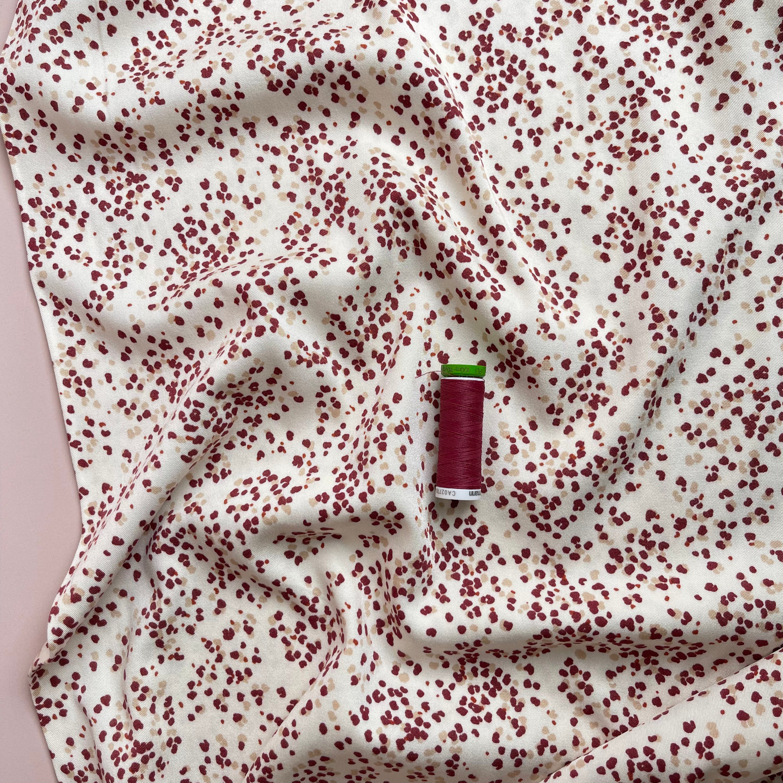 Rosella Speckles Off-White Stretch Viscose Twill Fabric