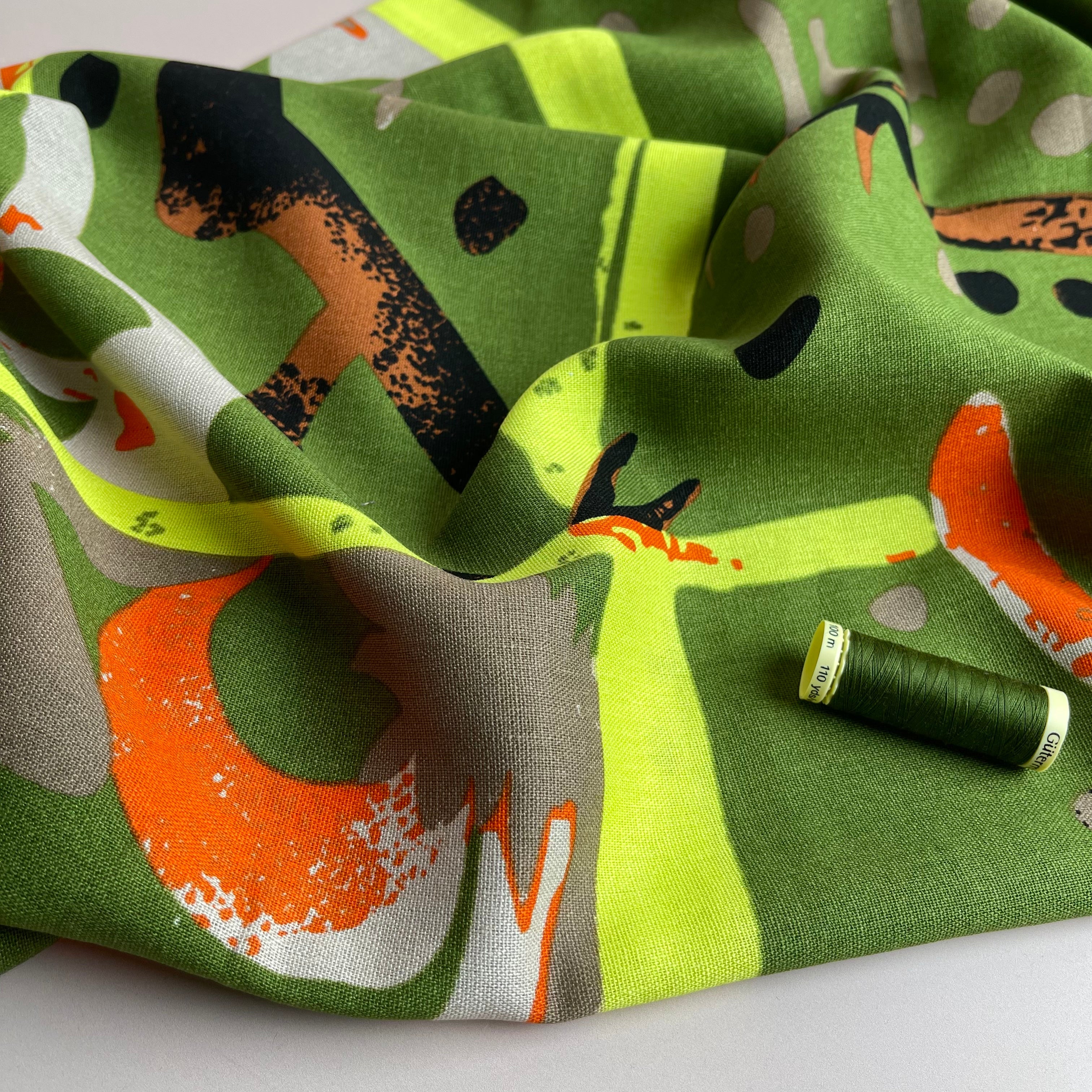 REMNANT 0.66 Metre - Modern Art Green Viscose Linen Blend Fabric