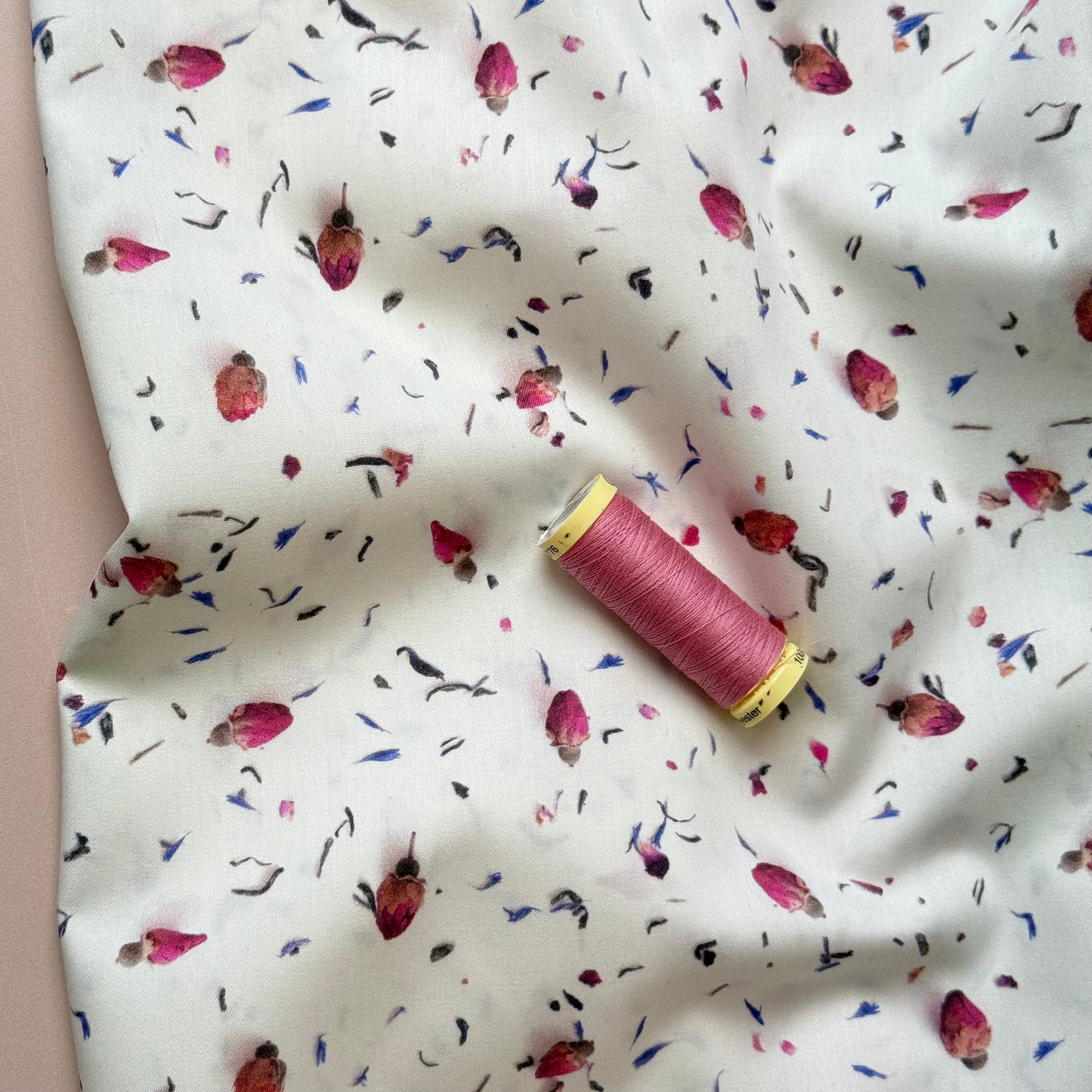 Ex-Designer Deadstock Rosebuds Fine Cotton Fabric
