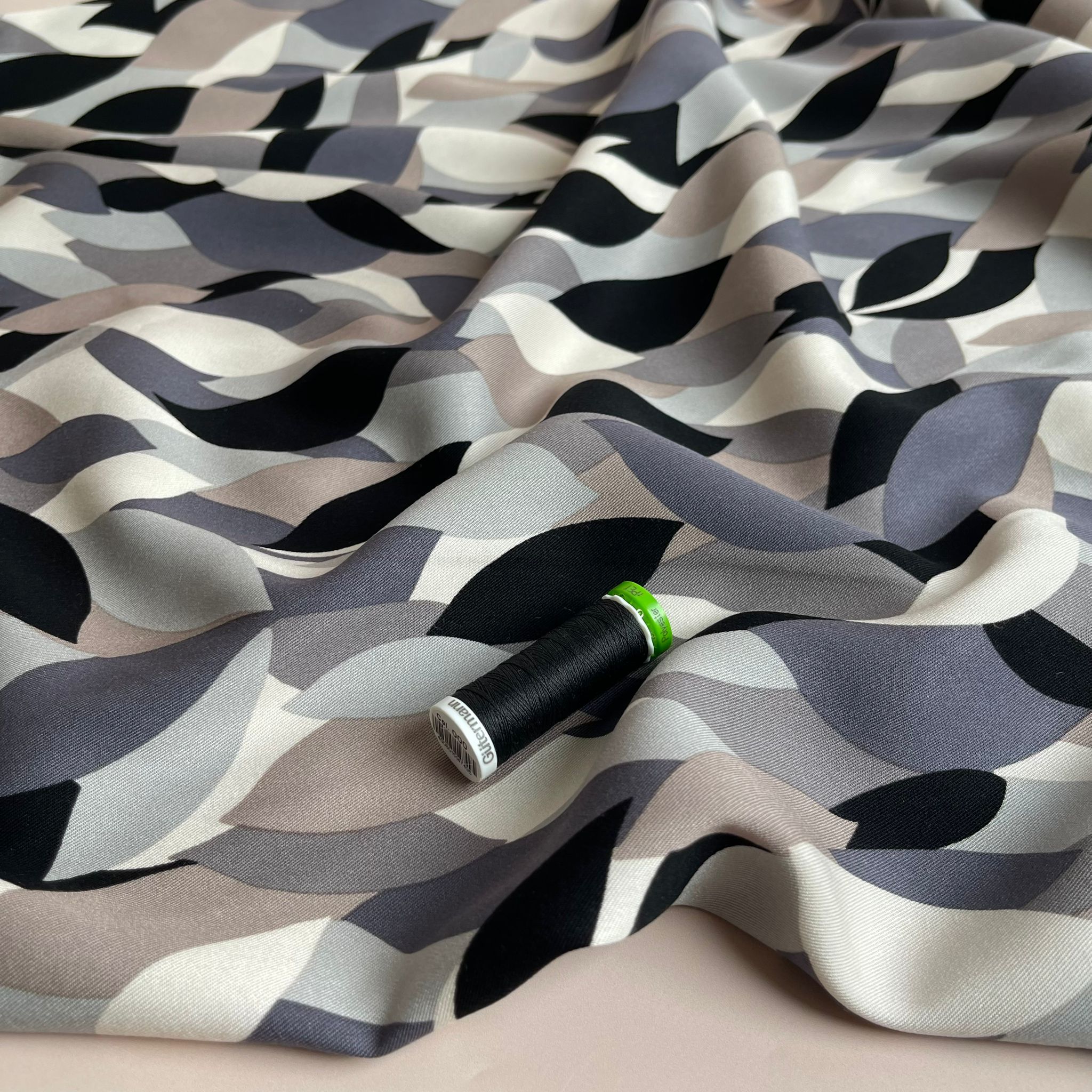 REMNANT 0.30 Metre - Floating Leaves in Grey Viscose Twill Fabric