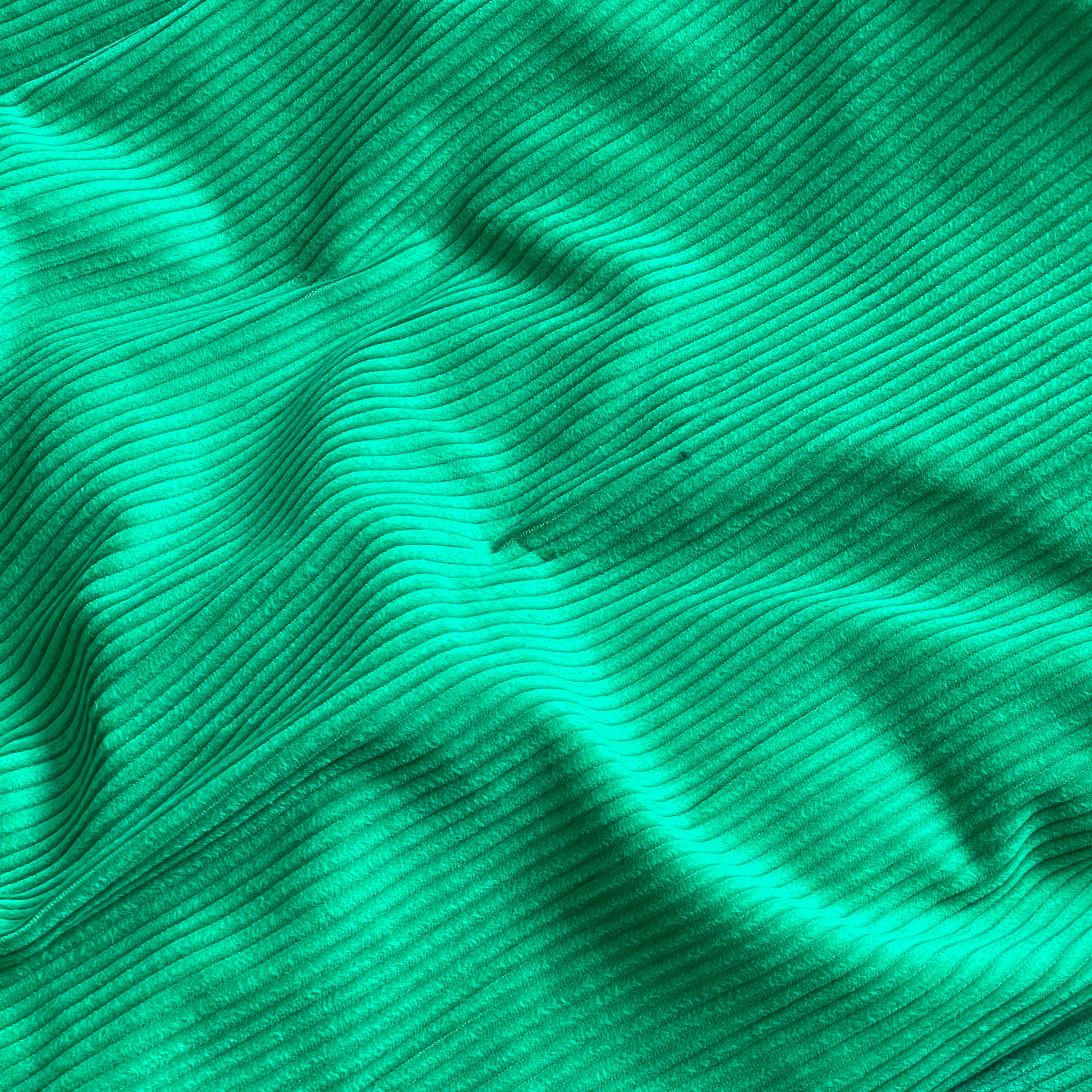 Ex-Designer Deadstock - 4.5W Pure Cotton Washed Corduroy in Emerald Green
