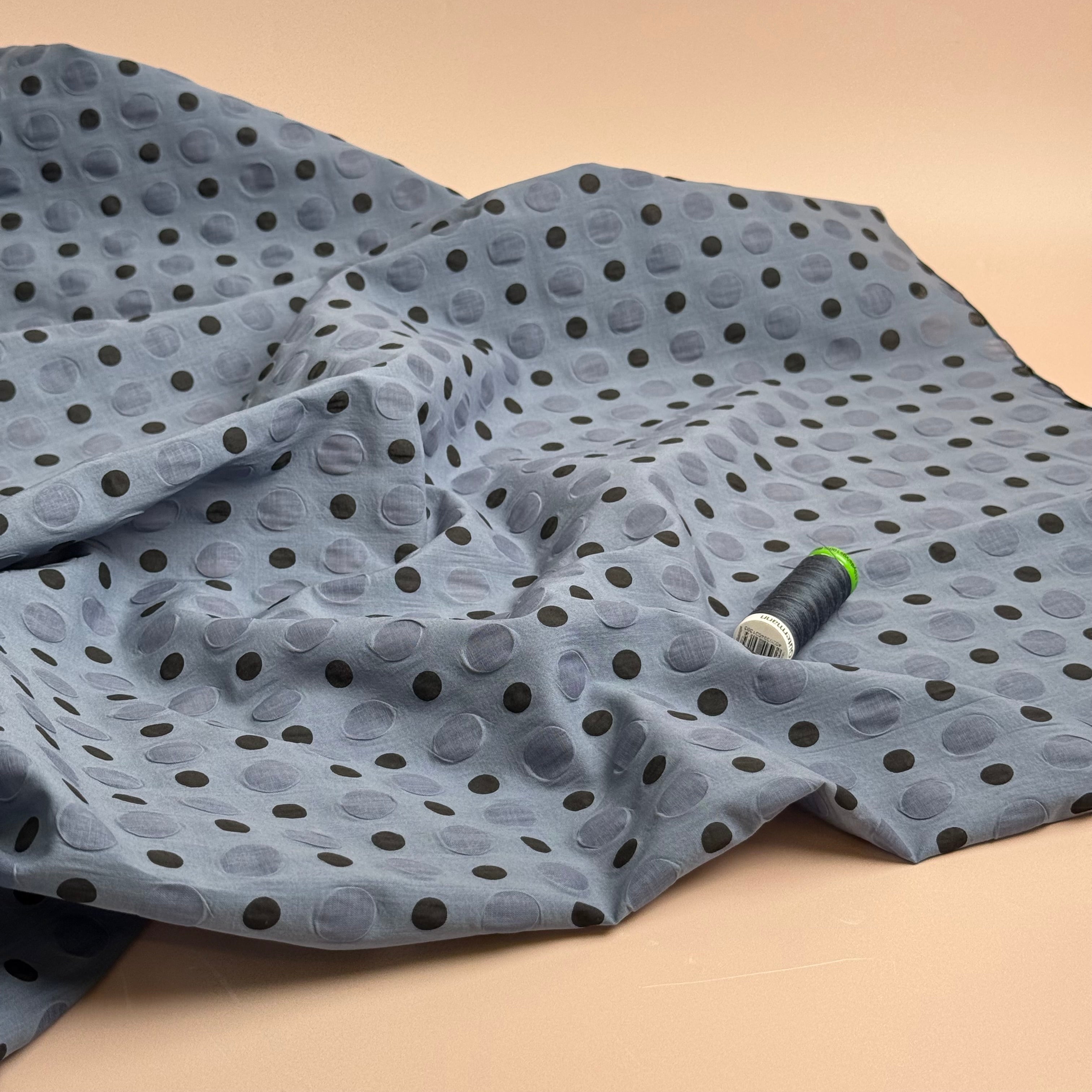Kokka - Textured Polka Dot Ripple Cotton Lawn in Grey