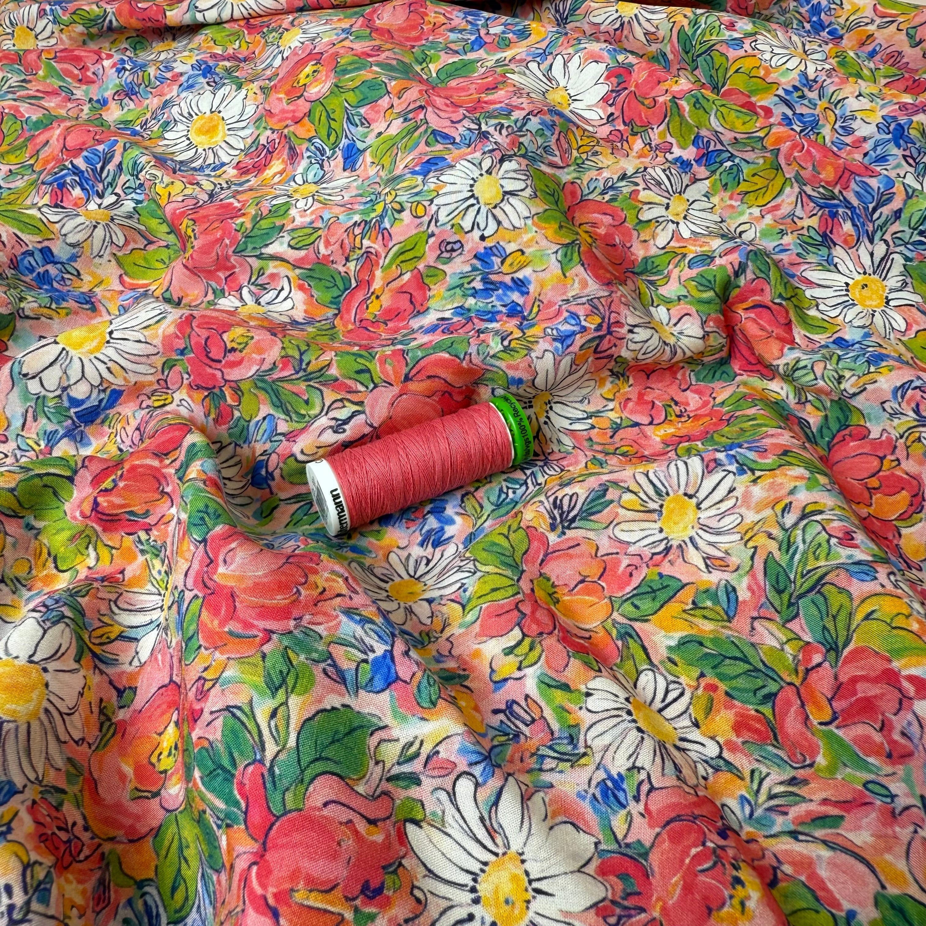 Daisies in Field LENZING™ ECOVERO™ Viscose Fabric