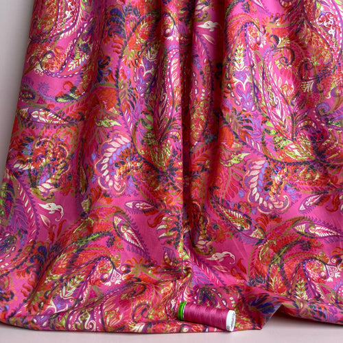 REMNANT 0.39 Metre - Fuchsia Paisley Cotton Lawn Fabric