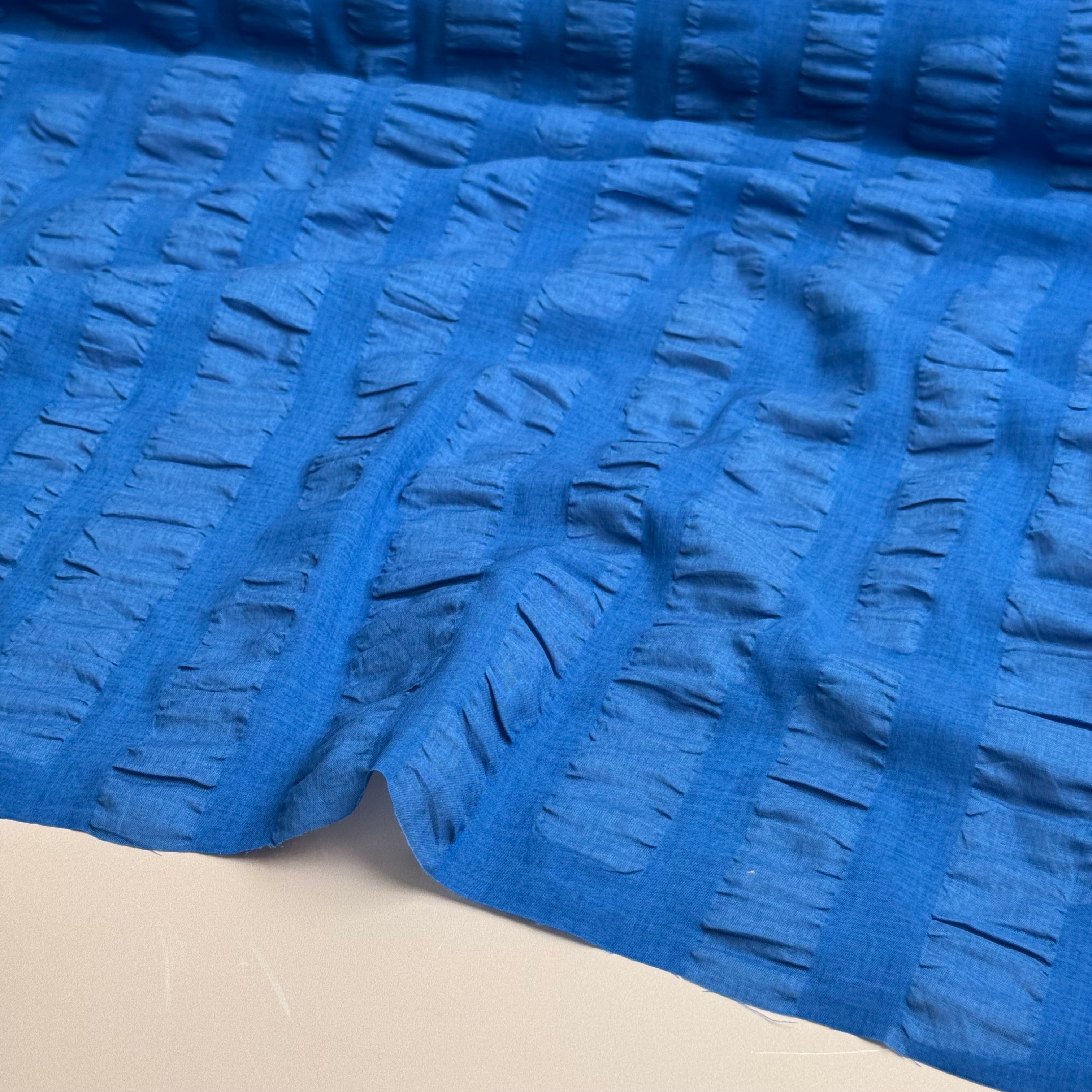 Kokka - Textured Waffle Stripes Ripple Cotton Lawn in Brilliant Blue