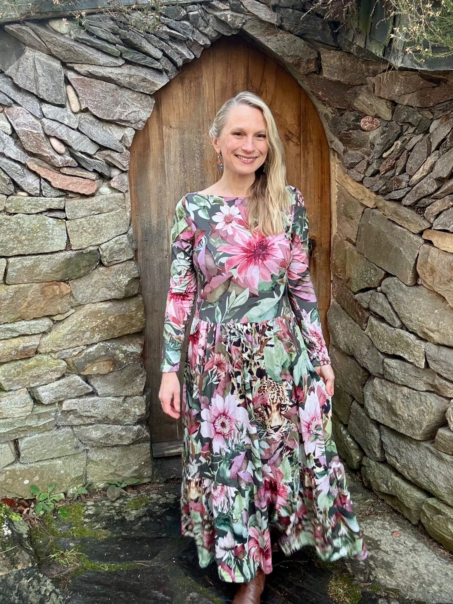 Danish Design - Cheetah in the Garden ECOVERVO™ Viscose Jersey