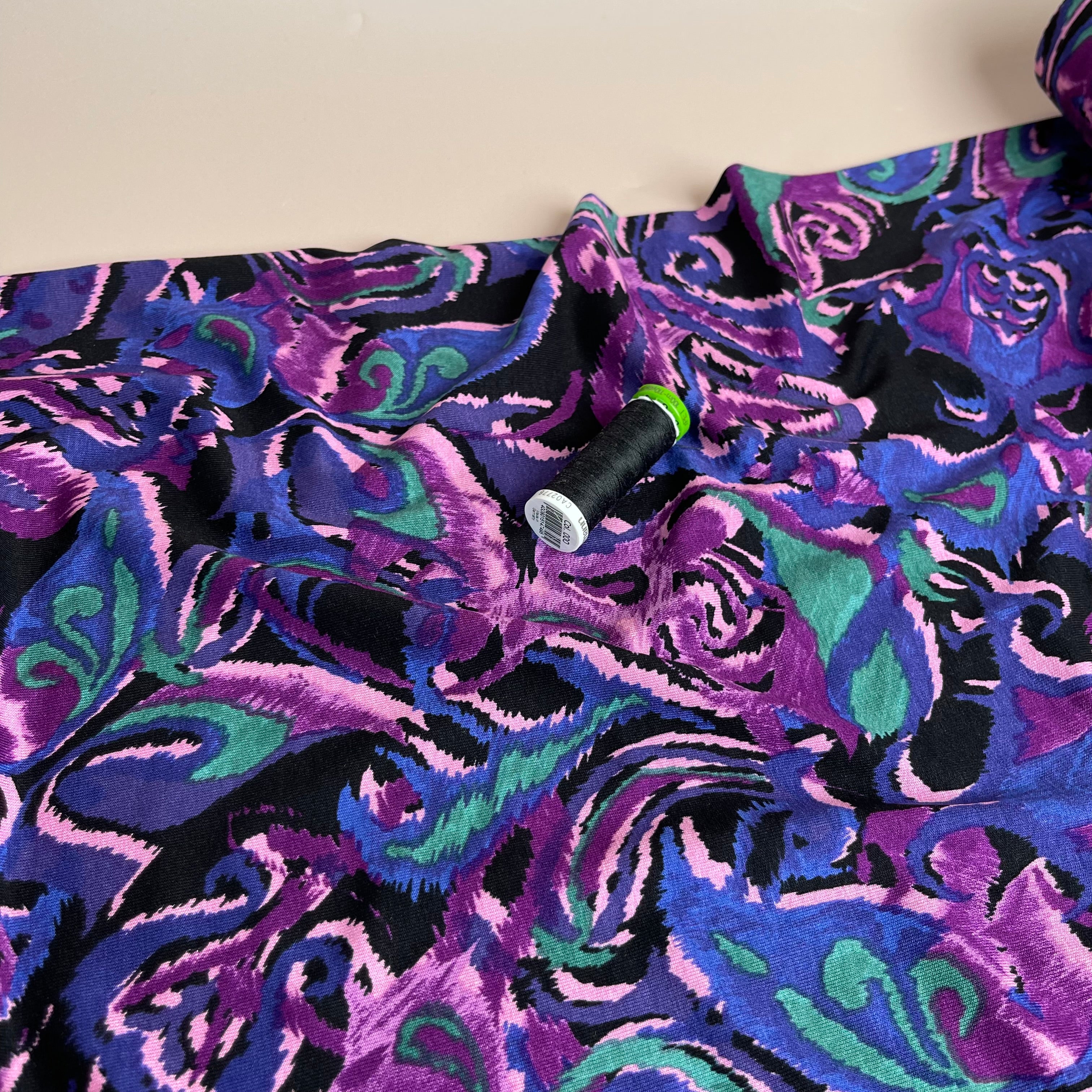 REMNANT 0.45 Metre - Abstract Paisley De Luxe Viscose Jersey Fabric