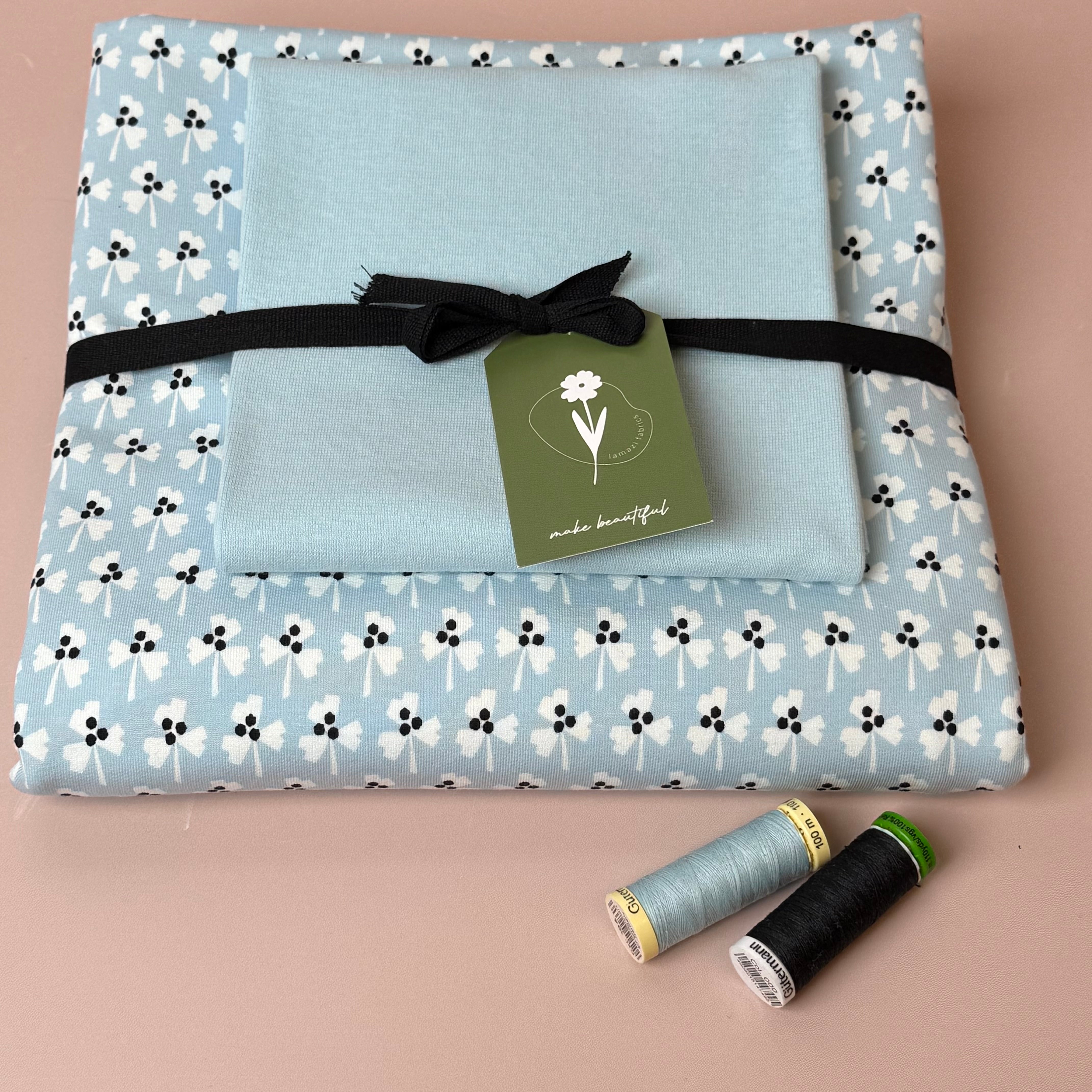 Colour Bundles - Monochrome Clovers Sweatshirt & Ribbing