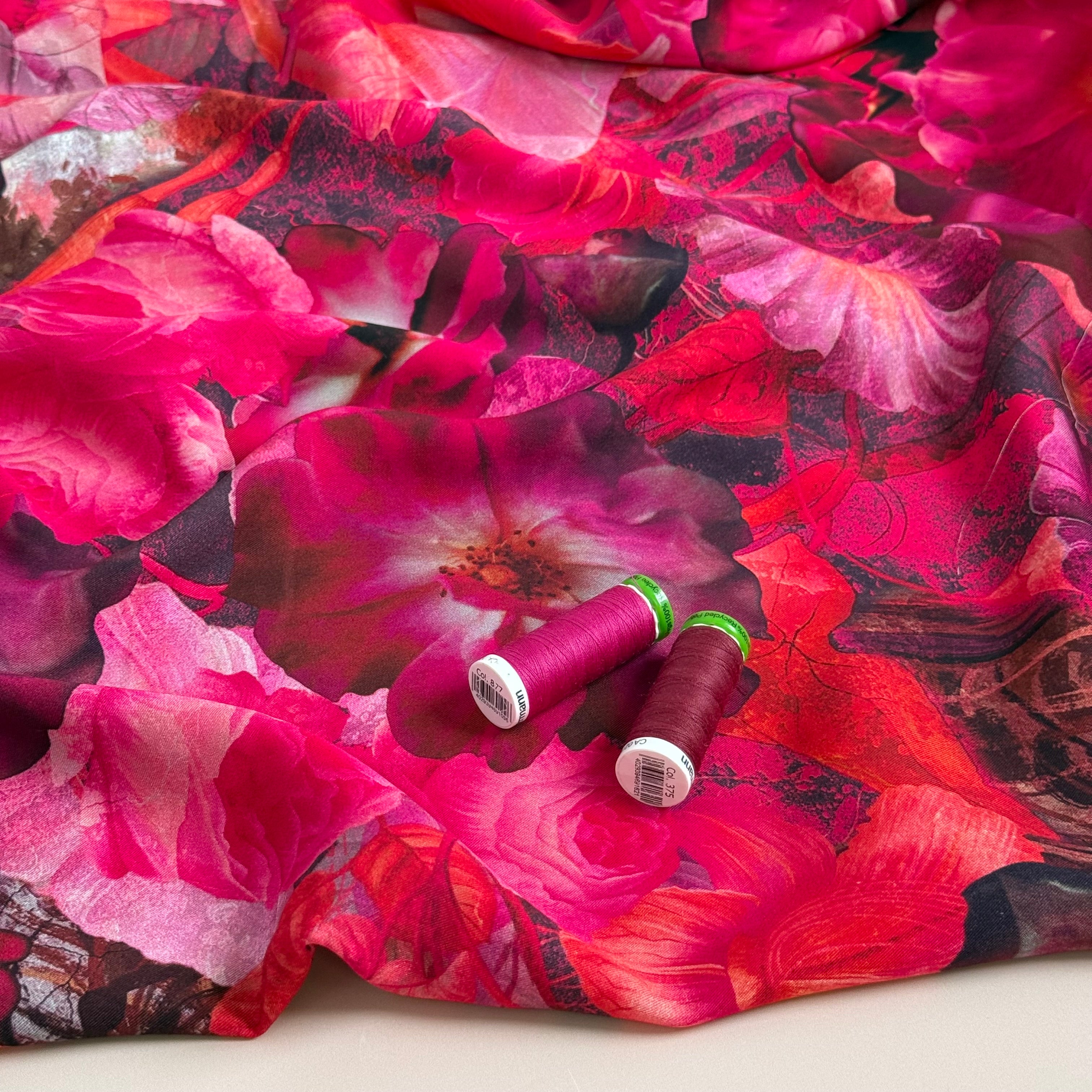 Valentine Blooms Viscose Twill with LENZING™ ECOVERO™ fibres
