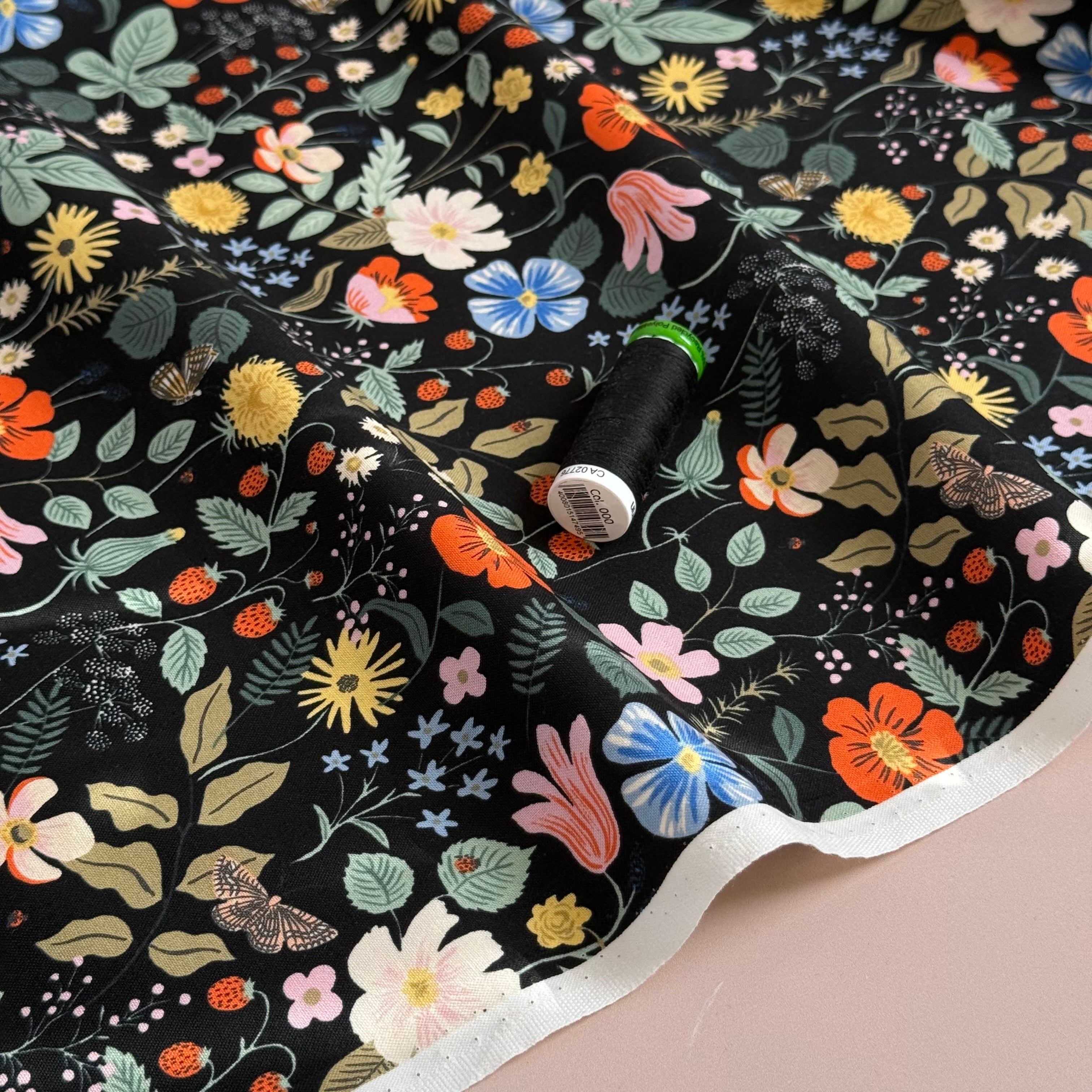 Rifle Paper Co - Strawberry Fields Black Cotton