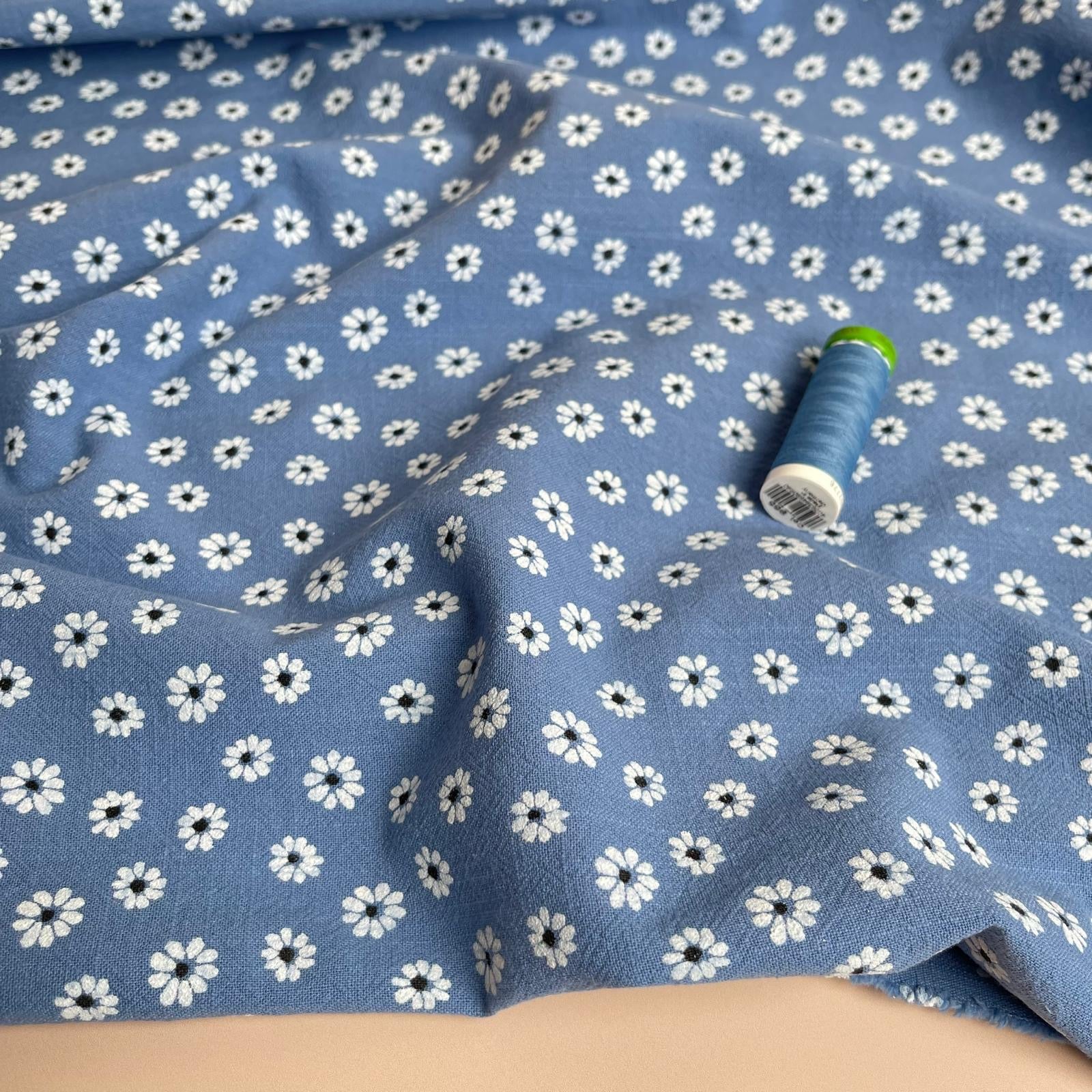 Vintage Daisy in Blue Washed Cotton
