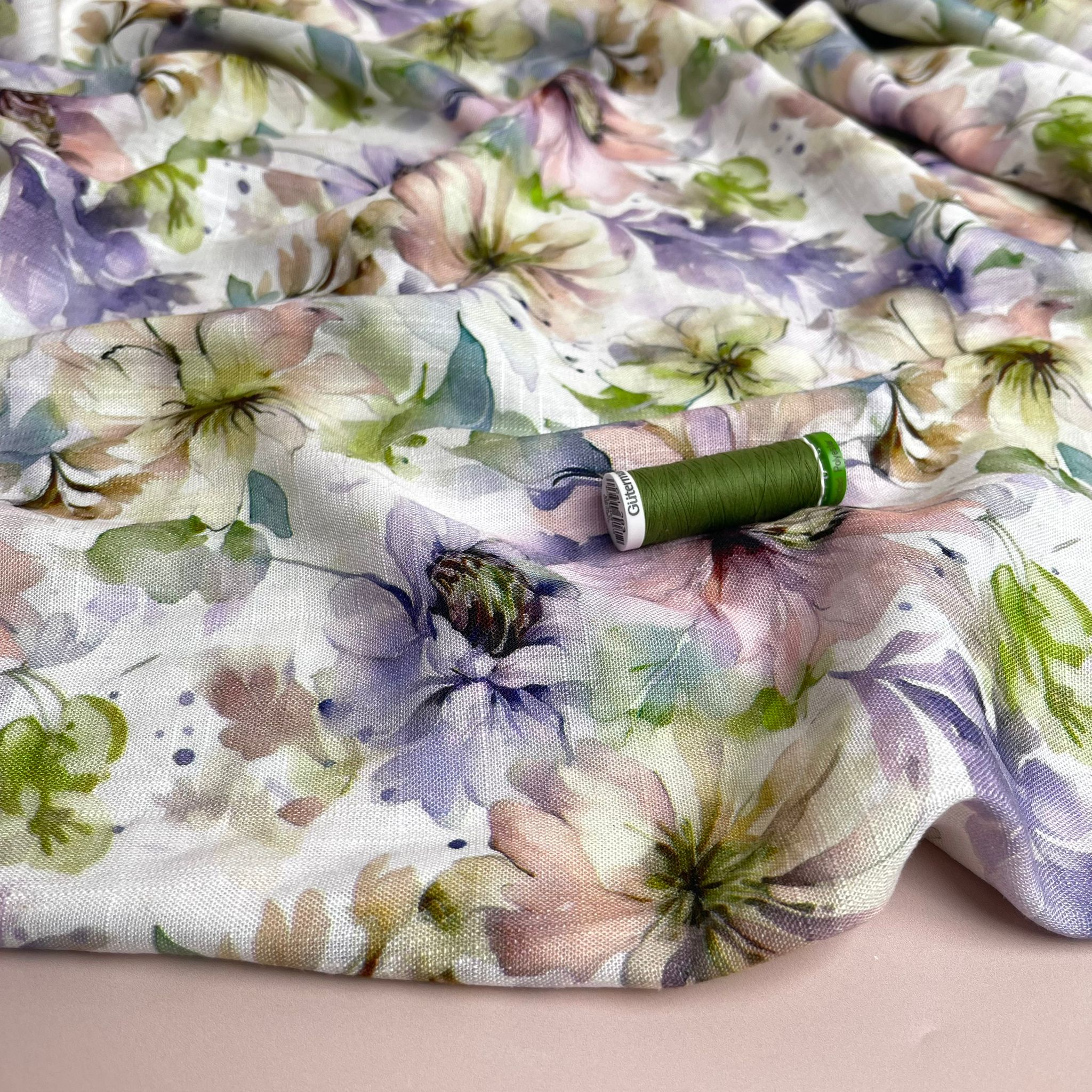 REMNANT 1.48 Metres (small faults near selvedge) Romantic Florals Viscose Linen Fabric (Copy)