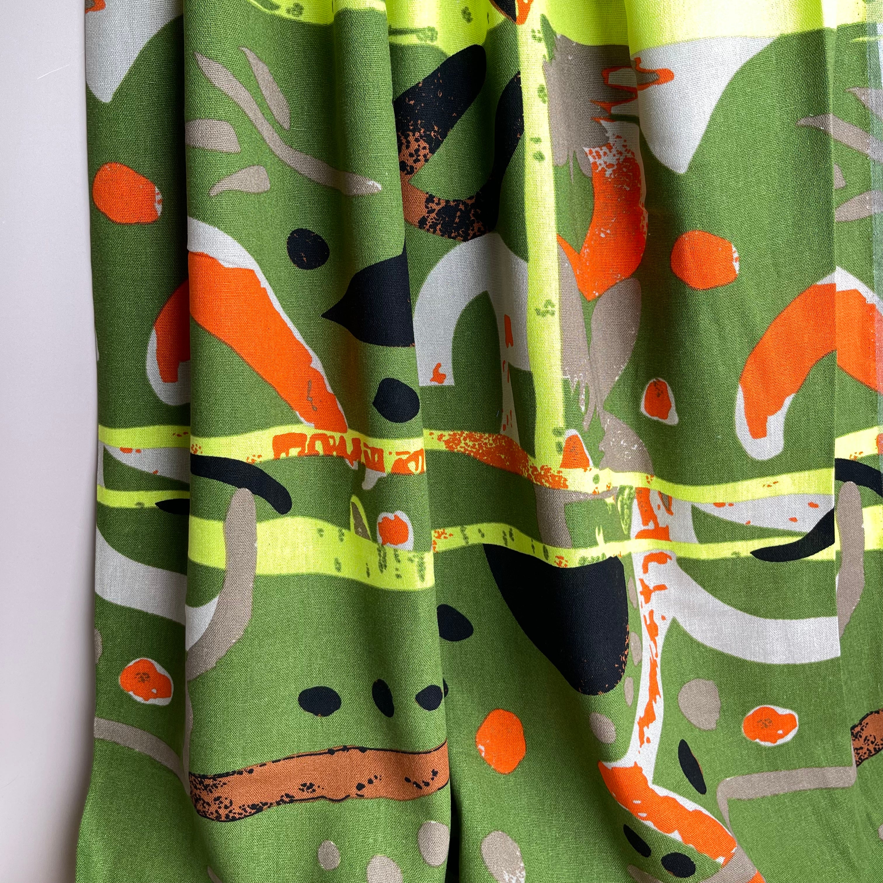REMNANT 2.9 Metres - Modern Art Green Viscose Linen Blend Fabric