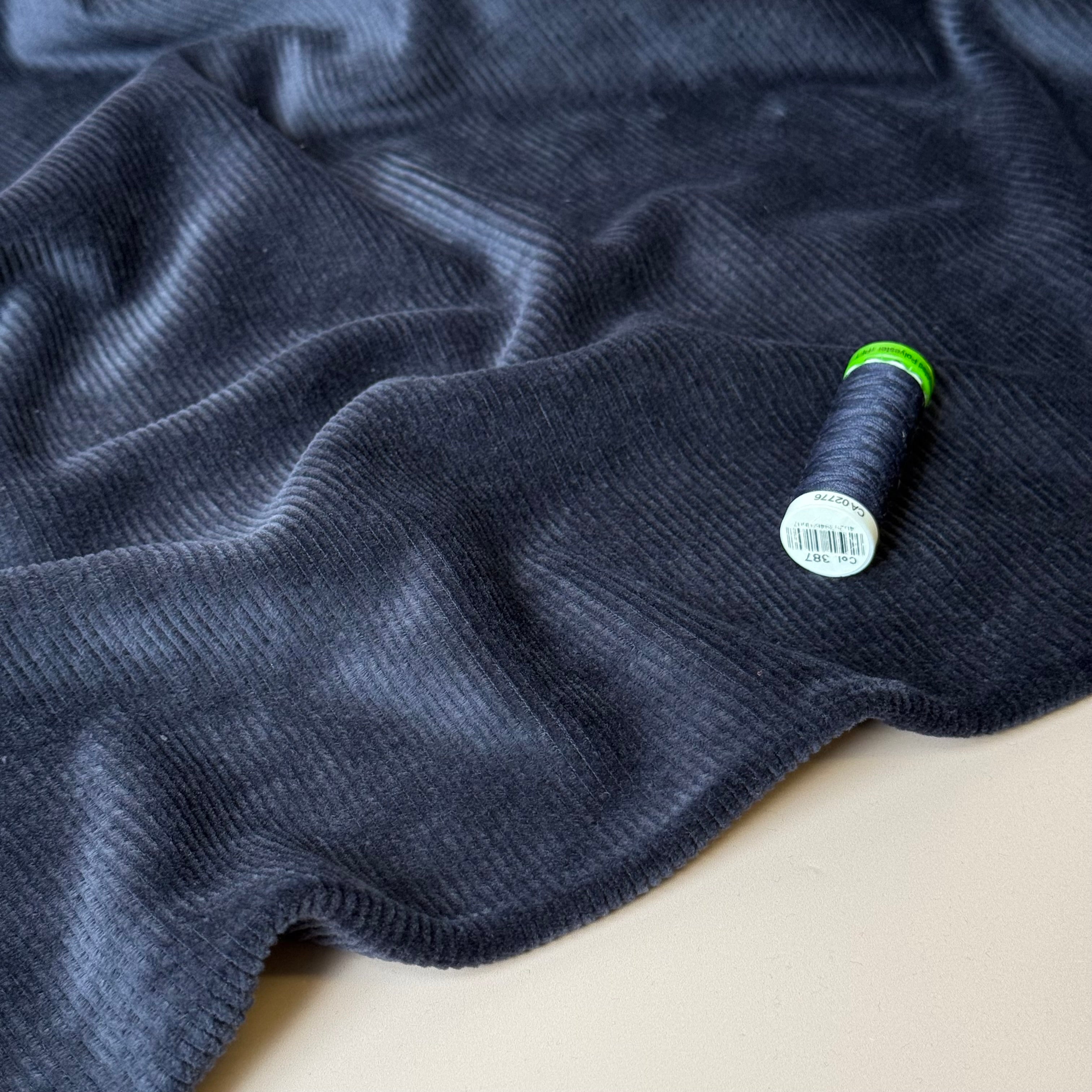 Ribbed Velvet Jersey in Dark Navy