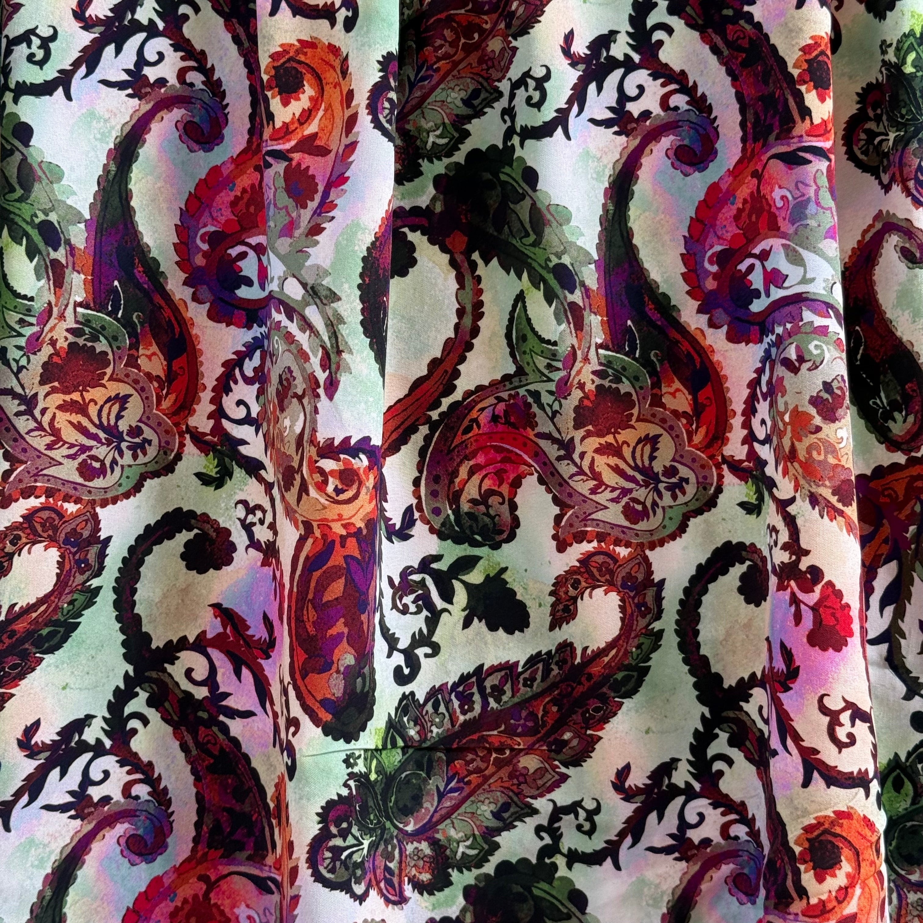 Fluid Paisley Viscose Twill with LENZING™ ECOVERO™ fibres