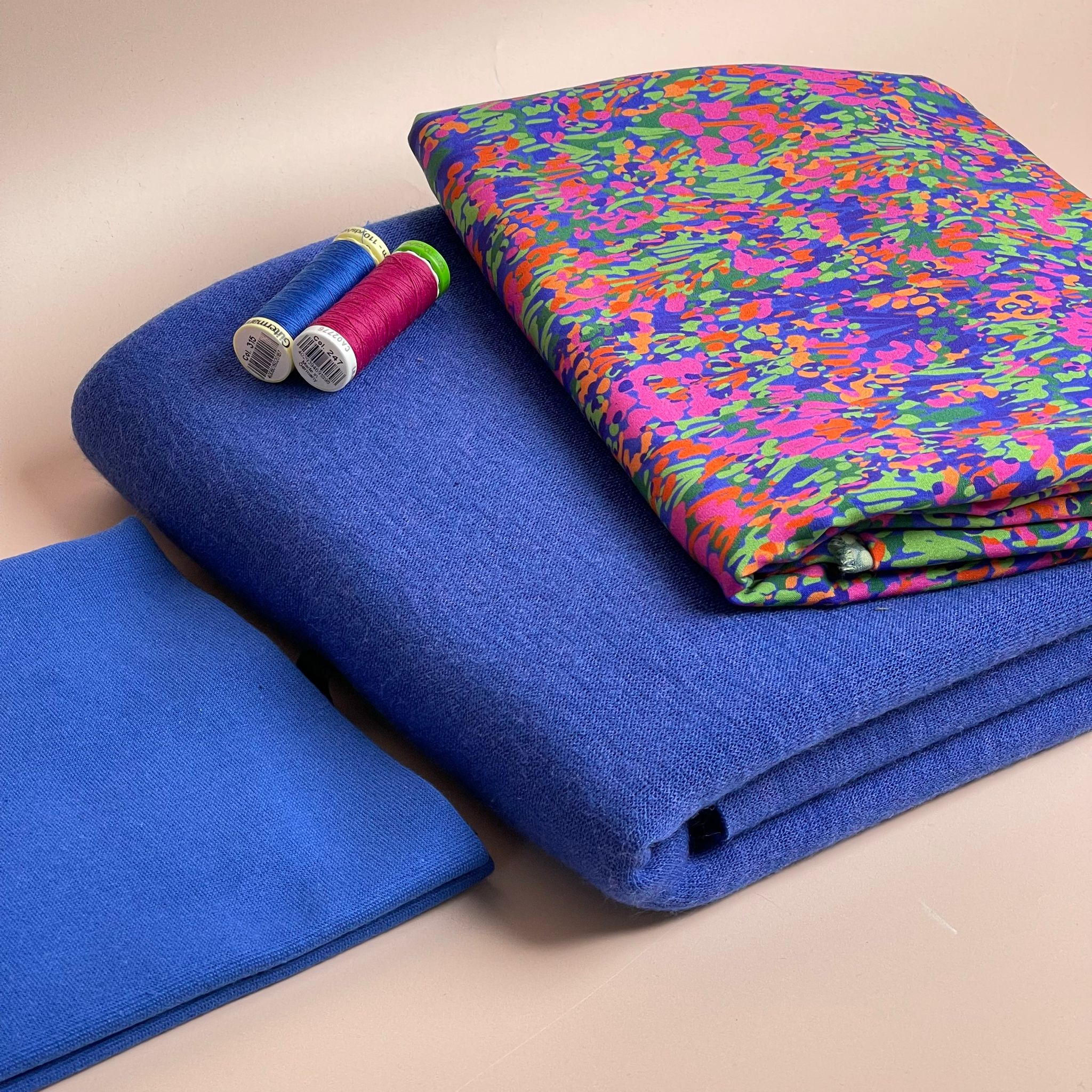 Make an Outfit Colour Bundle - Colourful Garden Blue Viscose with LENZING™ ECOVERO™ fibres & Blue Sweater Knit