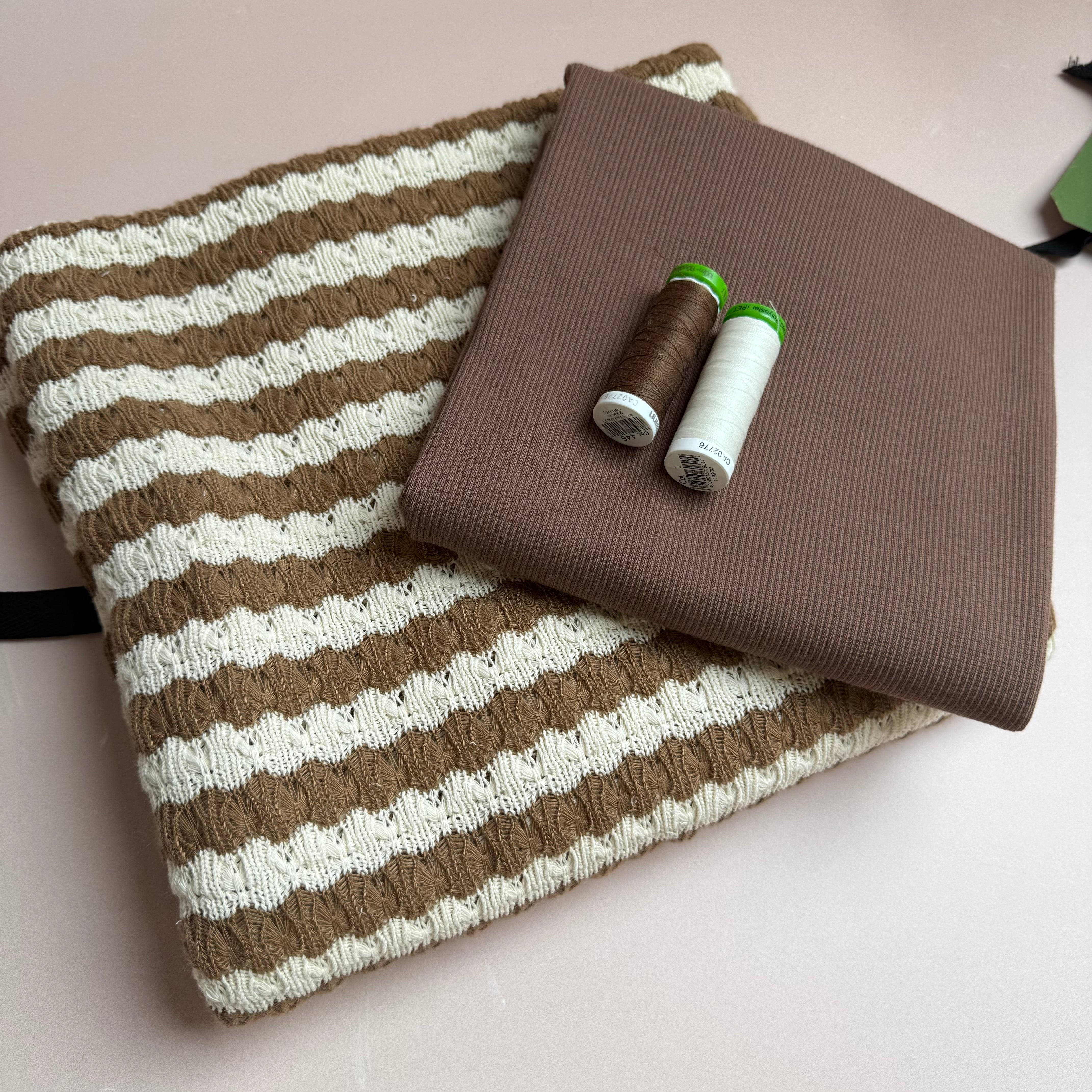 Make an Outfit Colour Bundles & Sewing Kit- Arielle Top in Summer Knitted Jacquard Brown & Matching Ribbing