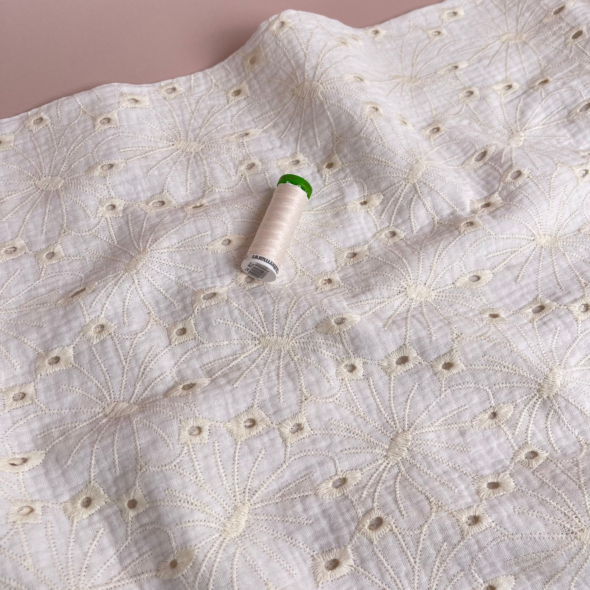 Embroidered Flowers in Off-White Cotton Double Gauze