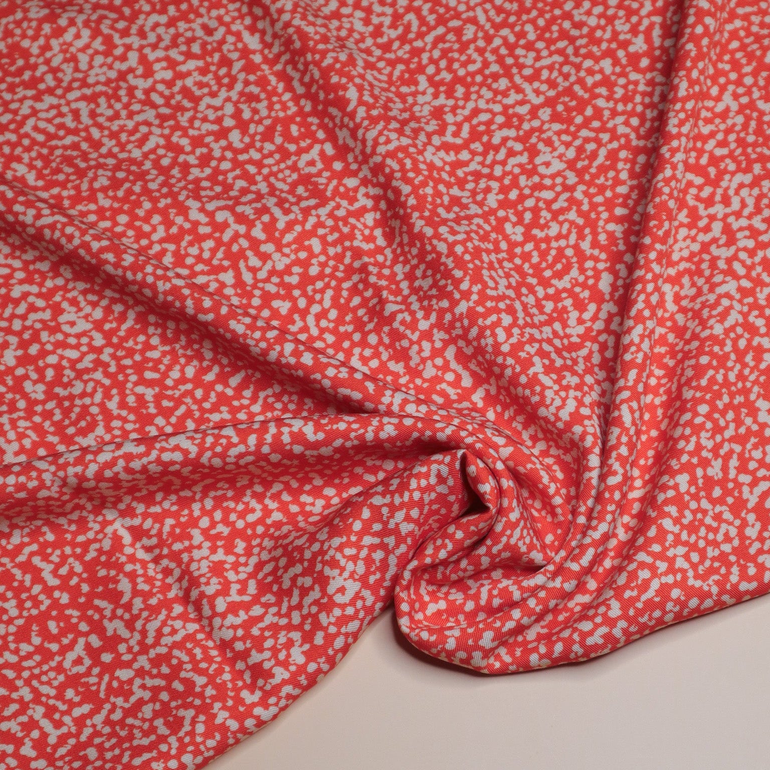 Mind The MAKER - Rena Spice Viscose Twill with LENZING™ ECOVERO™ fibres