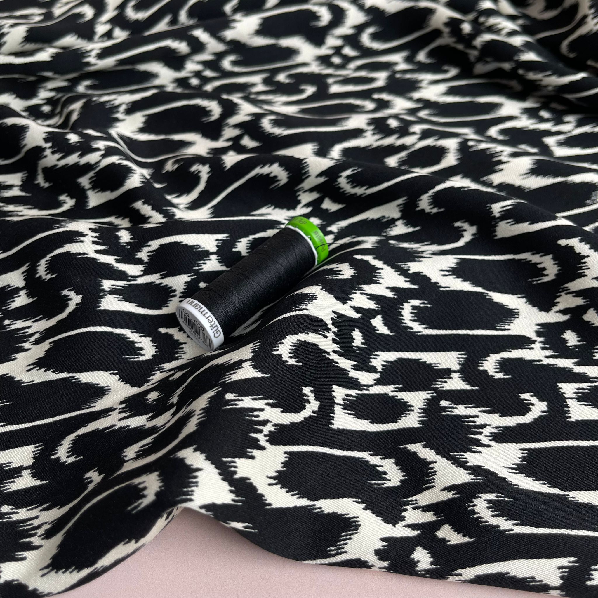 REMNANT 0.9 Metre  - Abstract Monochrome Viscose Twill Sateen Fabric