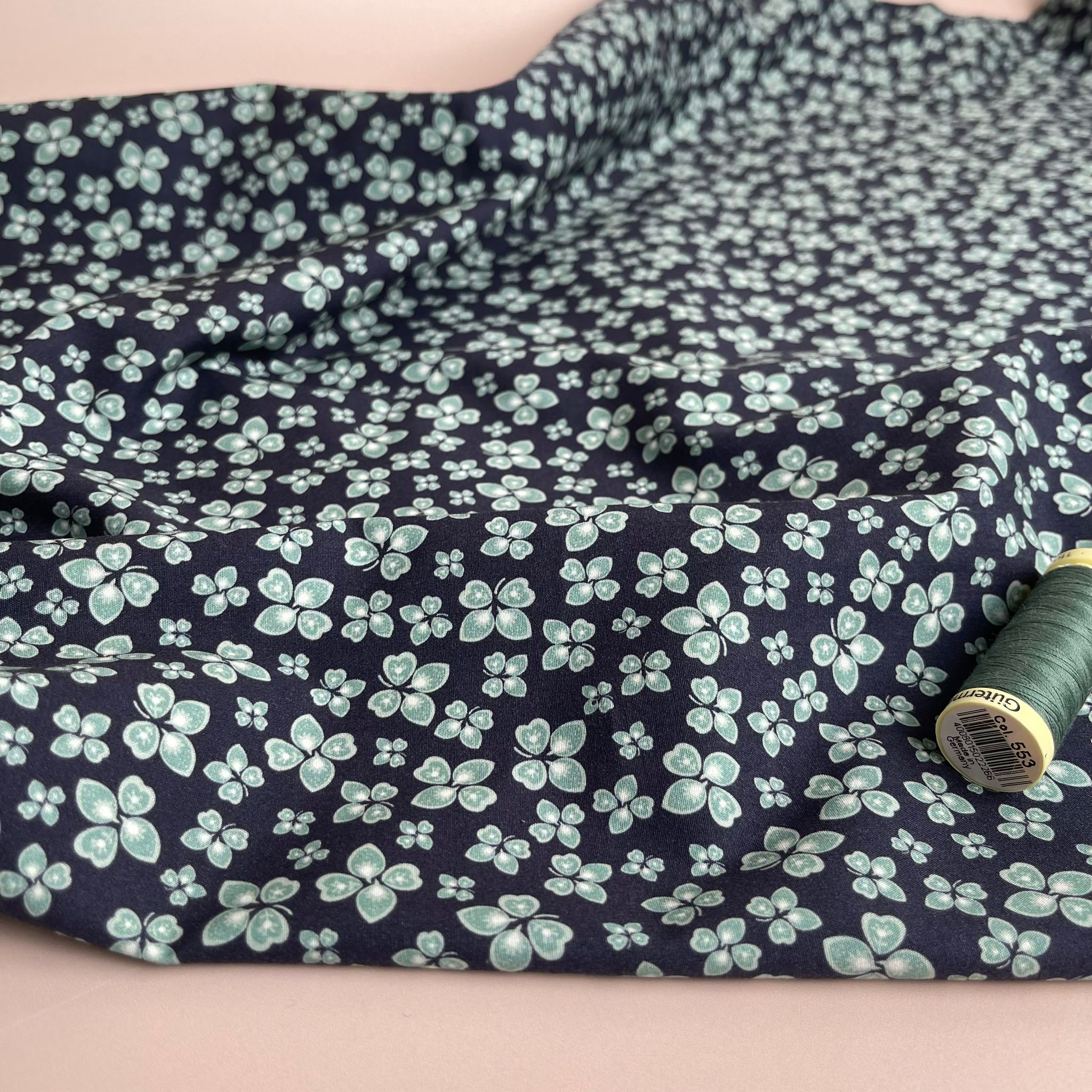 REMNANT 0.74 Metre - Deadstock Clovers Cotton Sateen Fabric