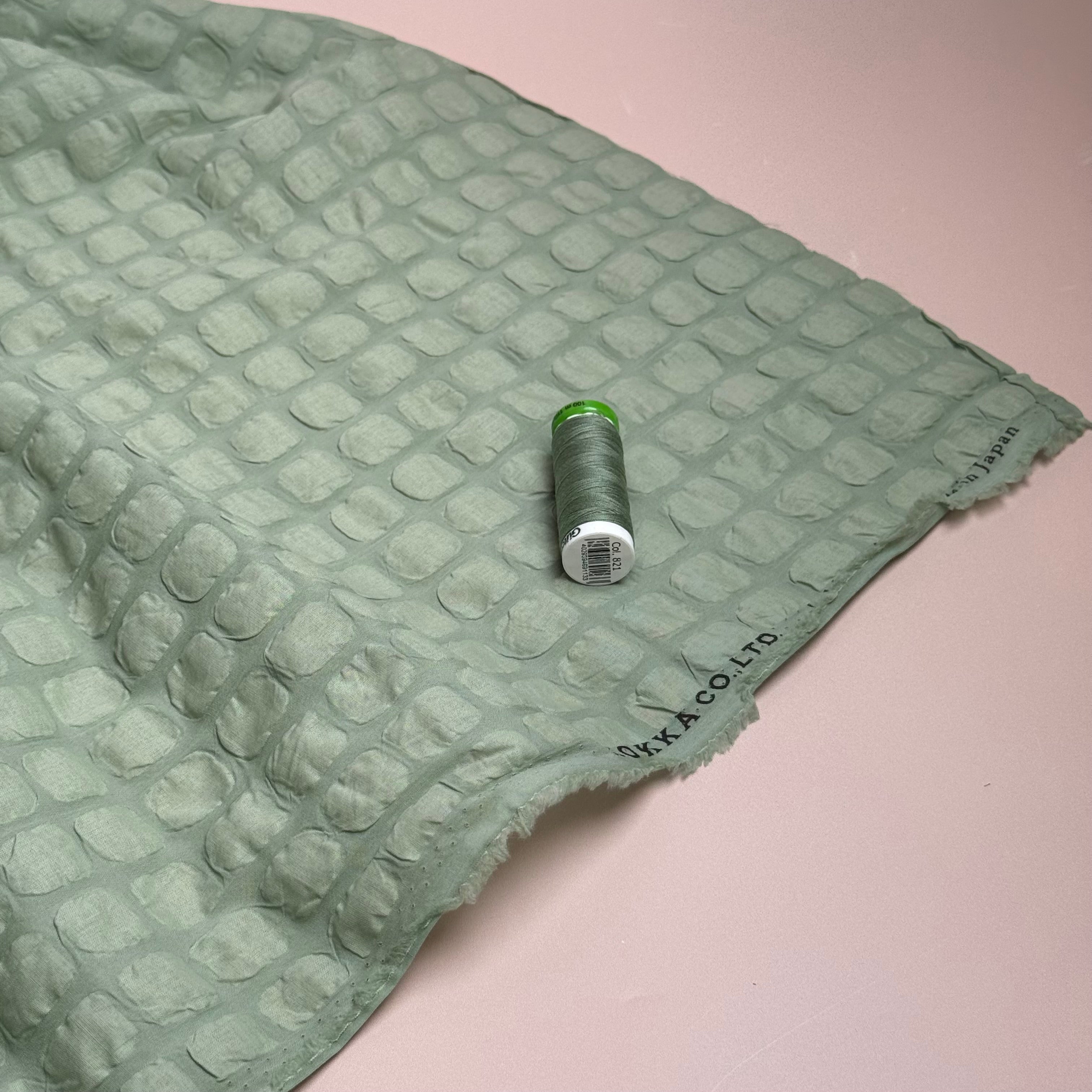 Kokka - Textured Waffle Squares Ripple Cotton Lawn in Mint