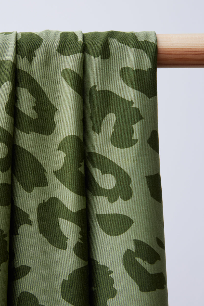 Mind The MAKER - Urban Leo Olive Viscose Twill with LENZING™ ECOVERO™ fibres