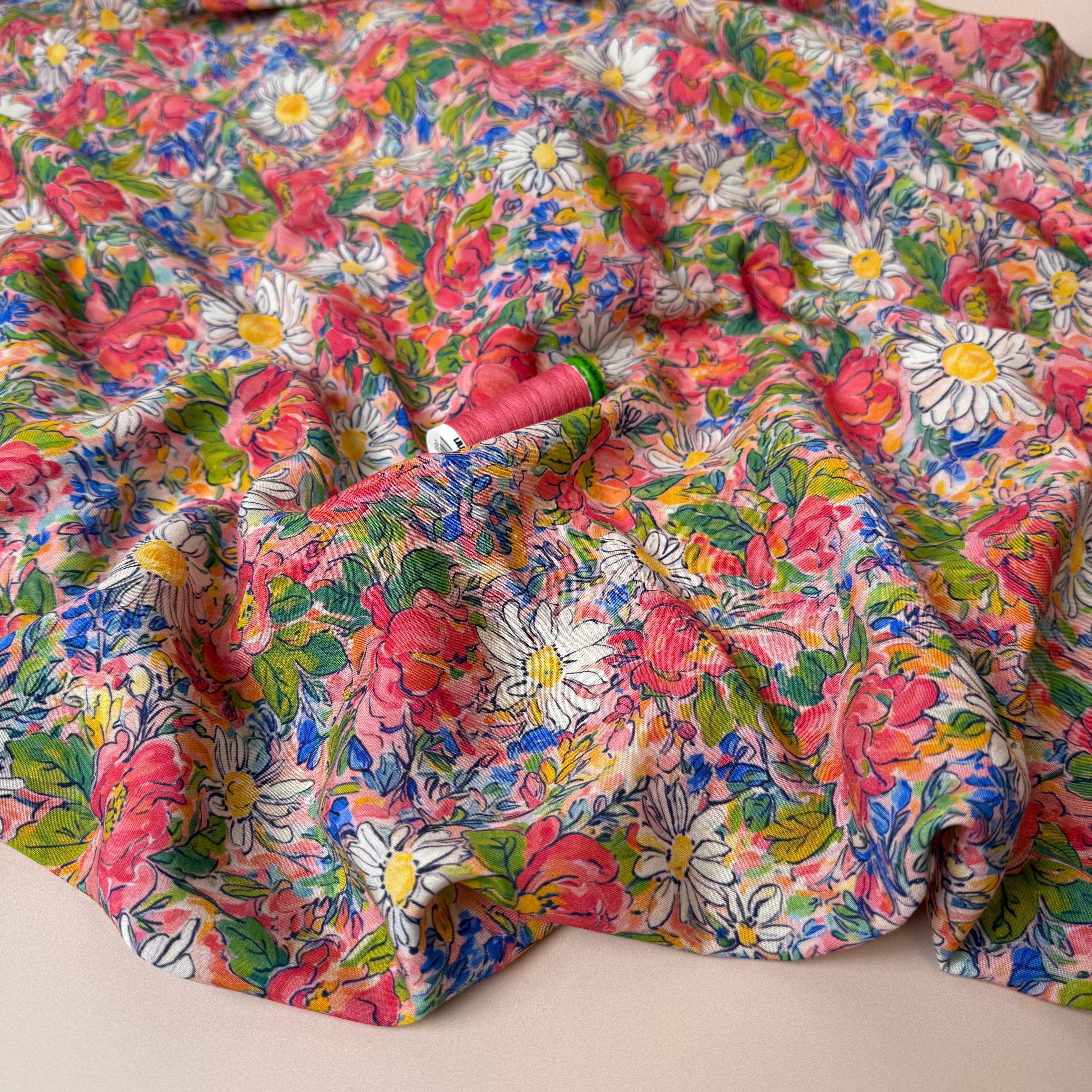 Daisies in Field LENZING™ ECOVERO™ Viscose Fabric