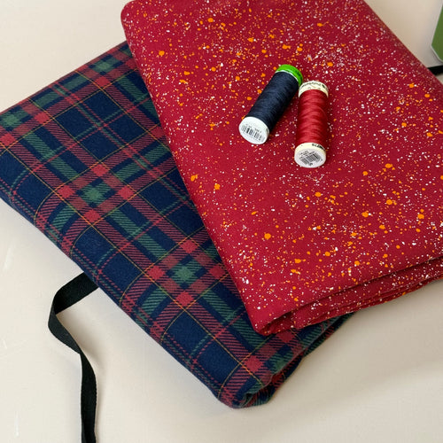 REMNANT 2.20m flannel + 1.50m jersey - Luxury Pyjama Kit with Navy & Red Checked Cotton Flannel and Galaxy Jersey