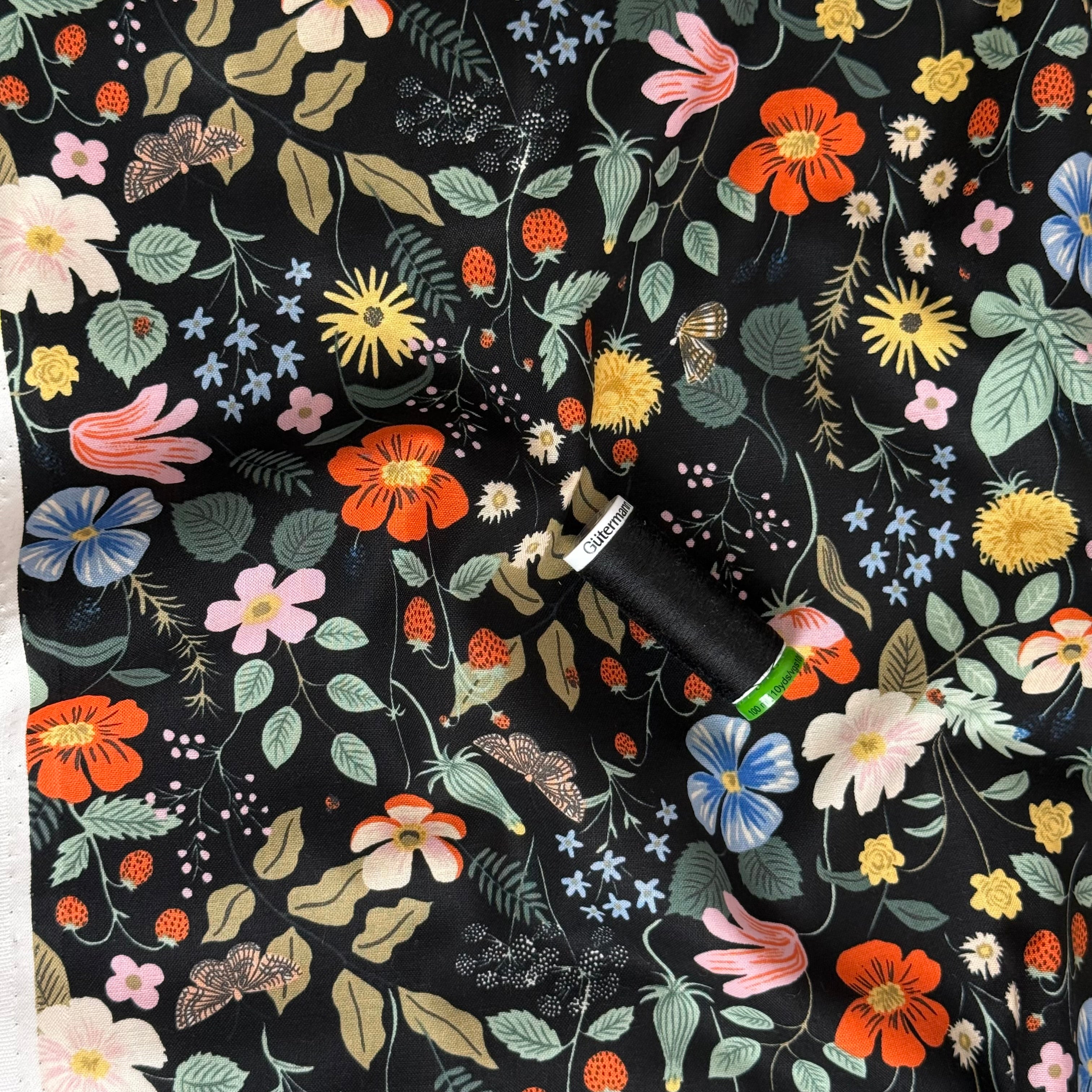 Rifle Paper Co - Strawberry Fields Black Cotton