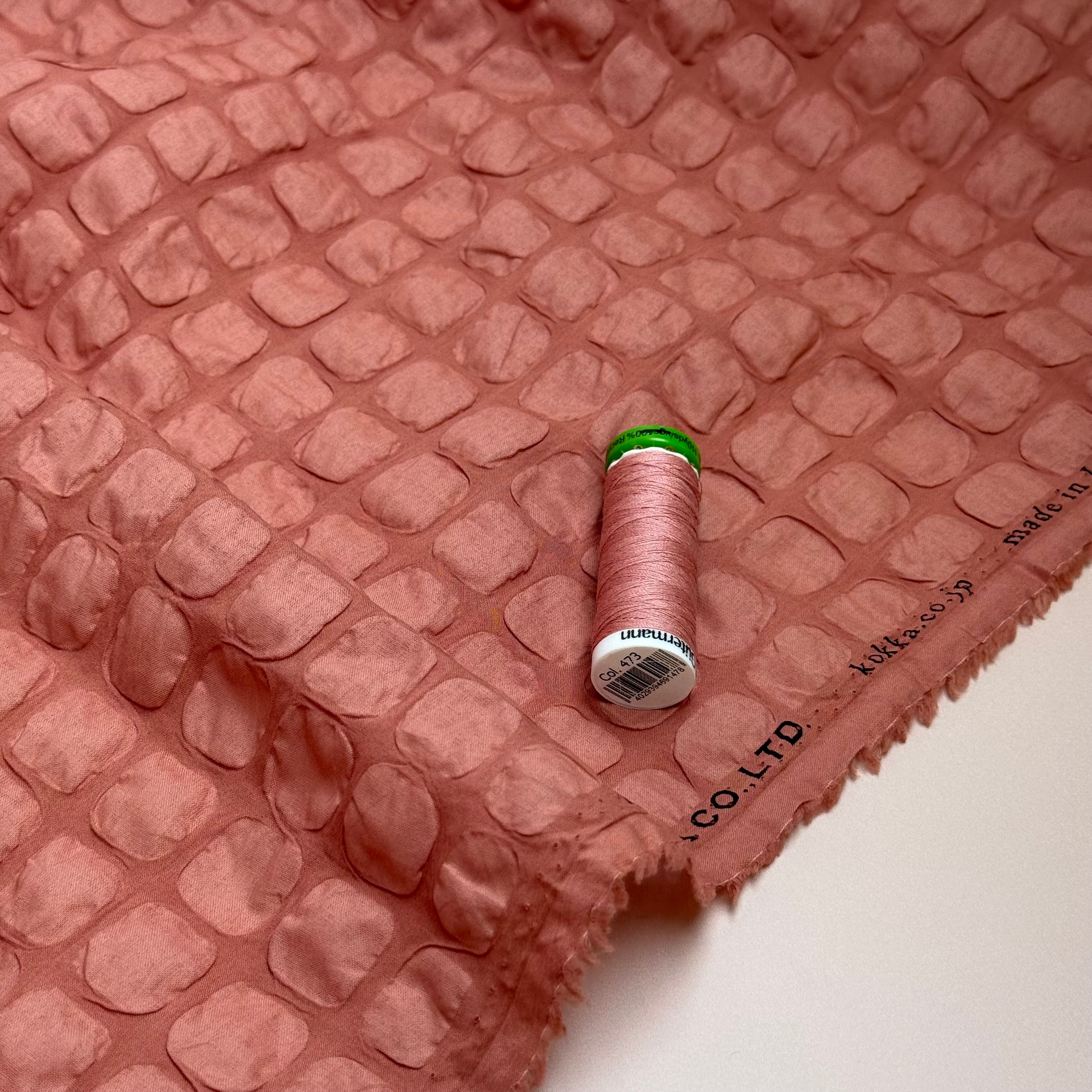 Kokka - Textured Waffle Squares Ripple Cotton Lawn in Clay Pink