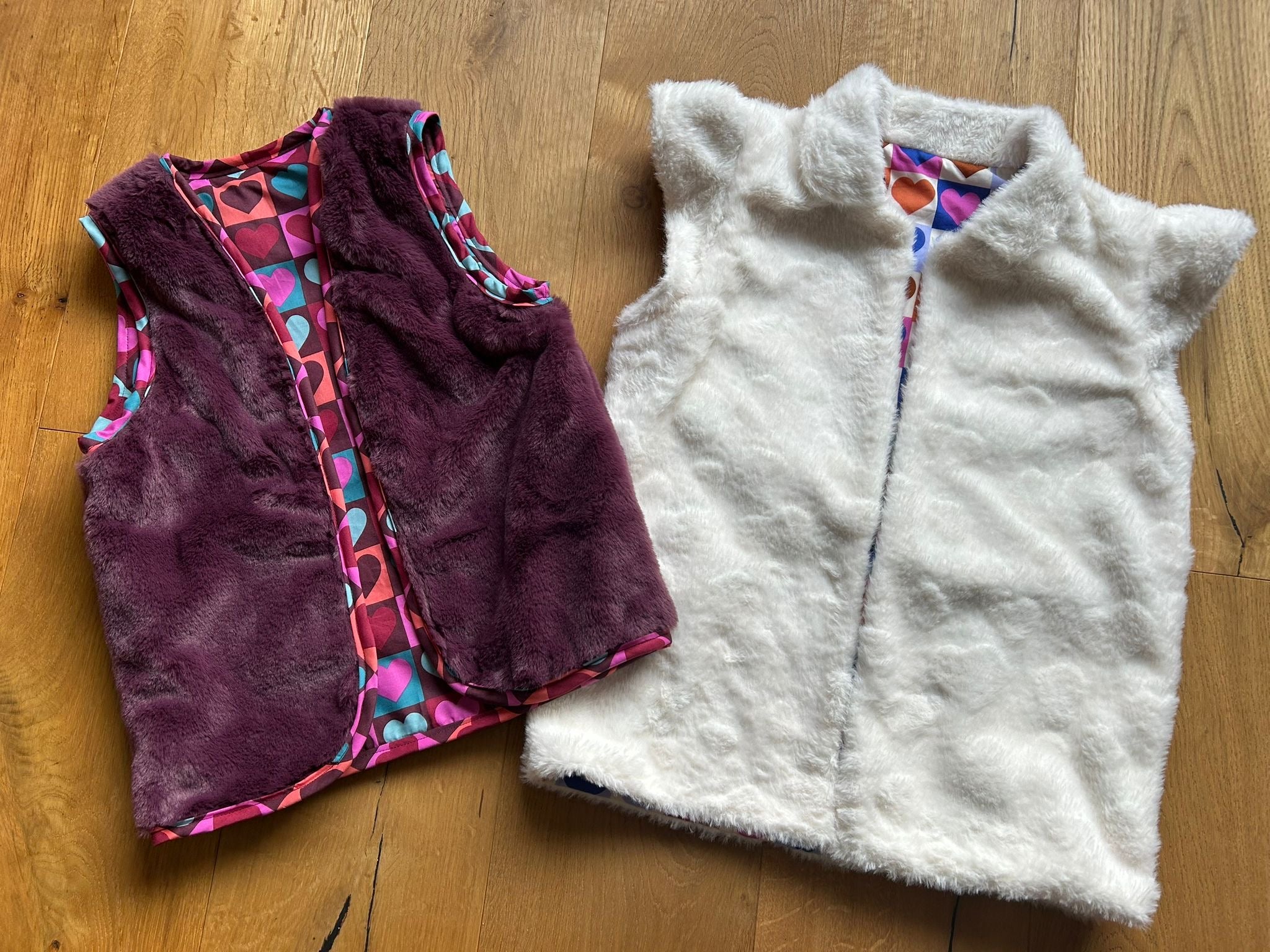 Fur Fabric with Hearts in Bordeaux