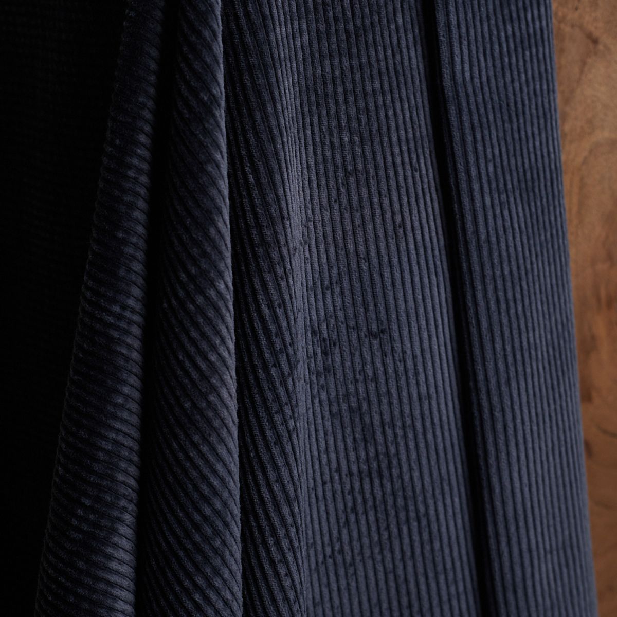 Atelier Brunette - Bubble Deep Charcoal Cotton Corduroy