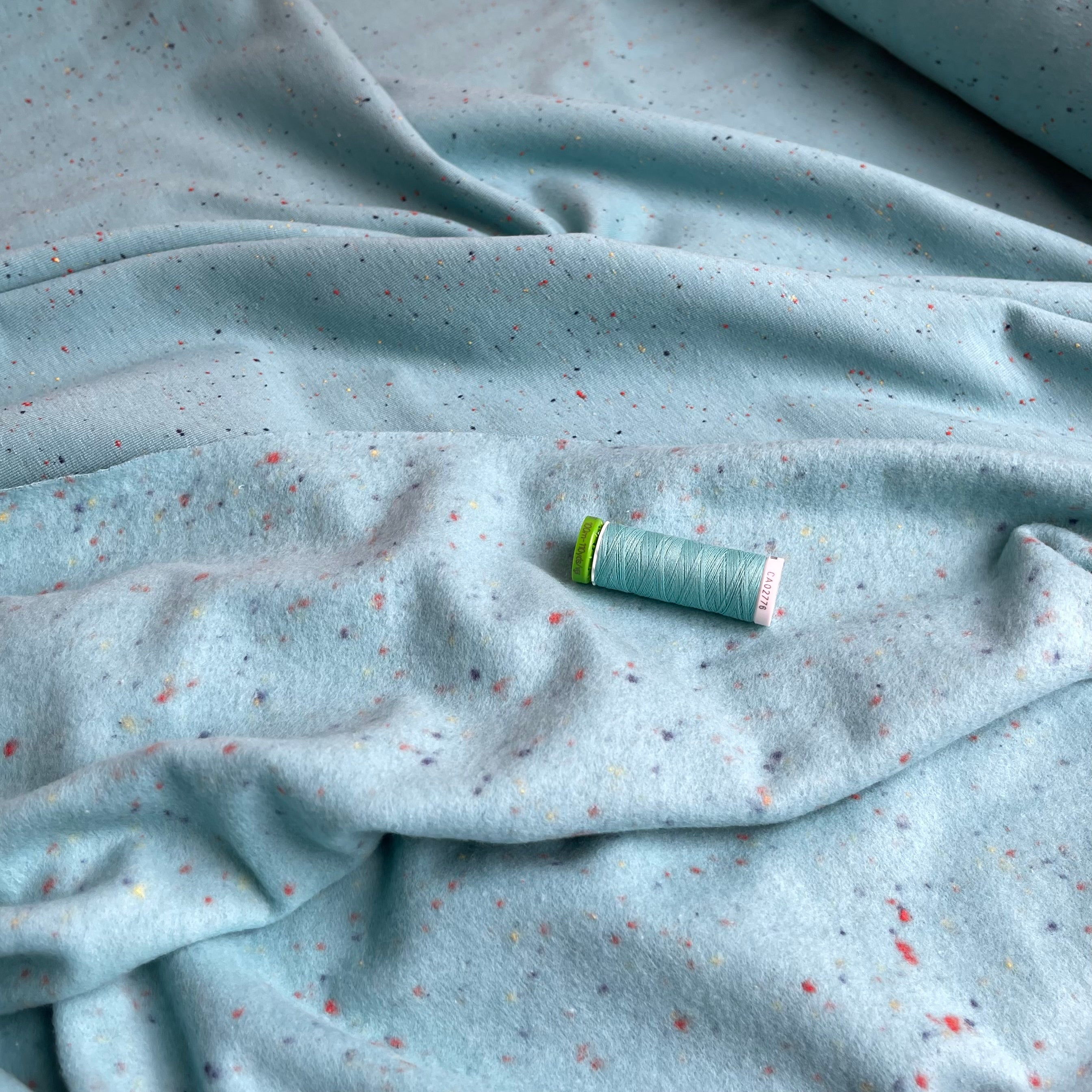 Cosy Colours Turquoise with multi Flecks Sweat-Shirting