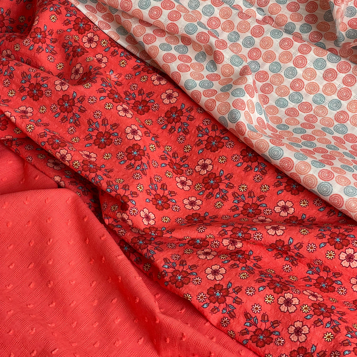 REMNANT 0.67 Metre (small black mark on fabric) Circles Lace Stripes C ...
