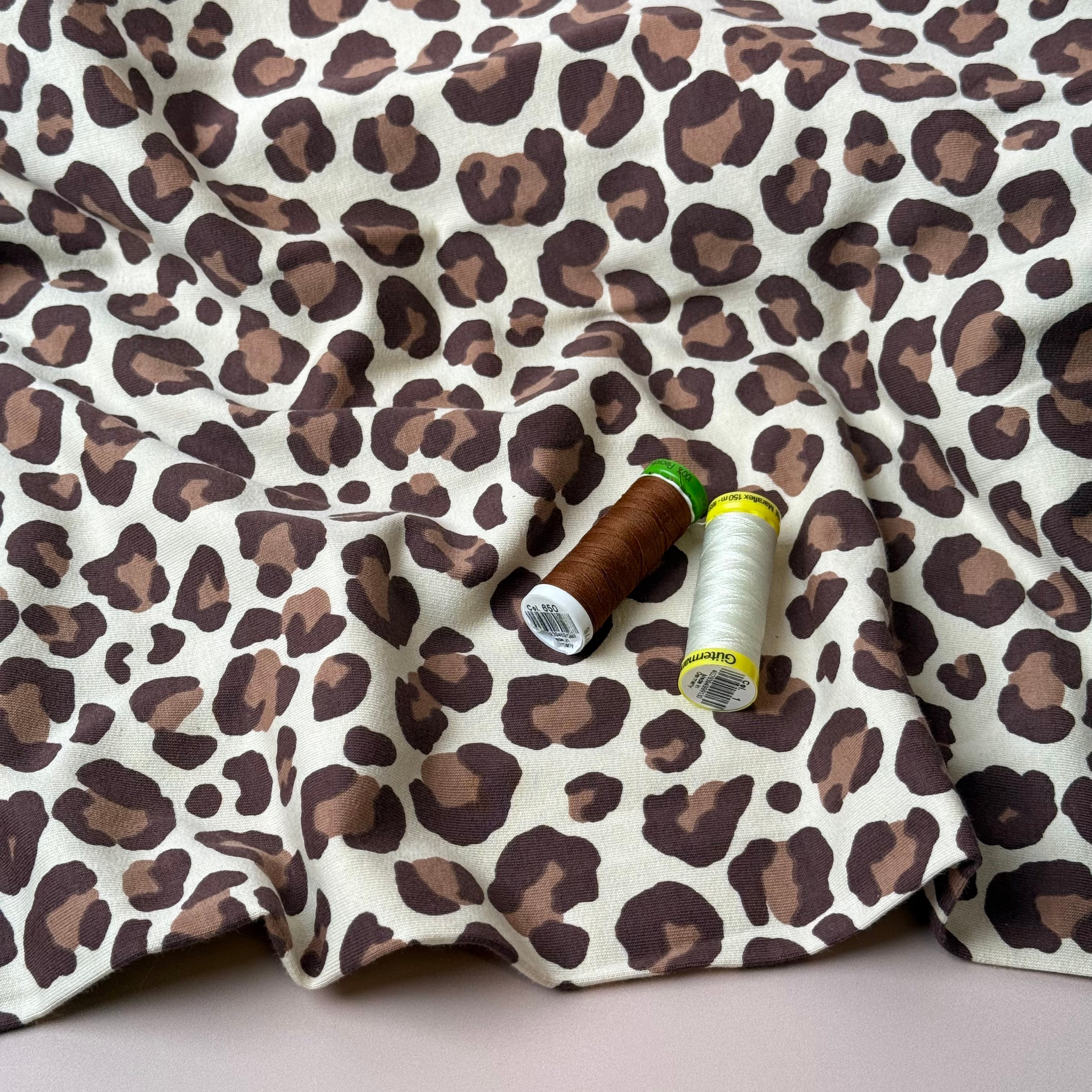 Leopard Natural Soft Cotton Sweat-shirting Fabric