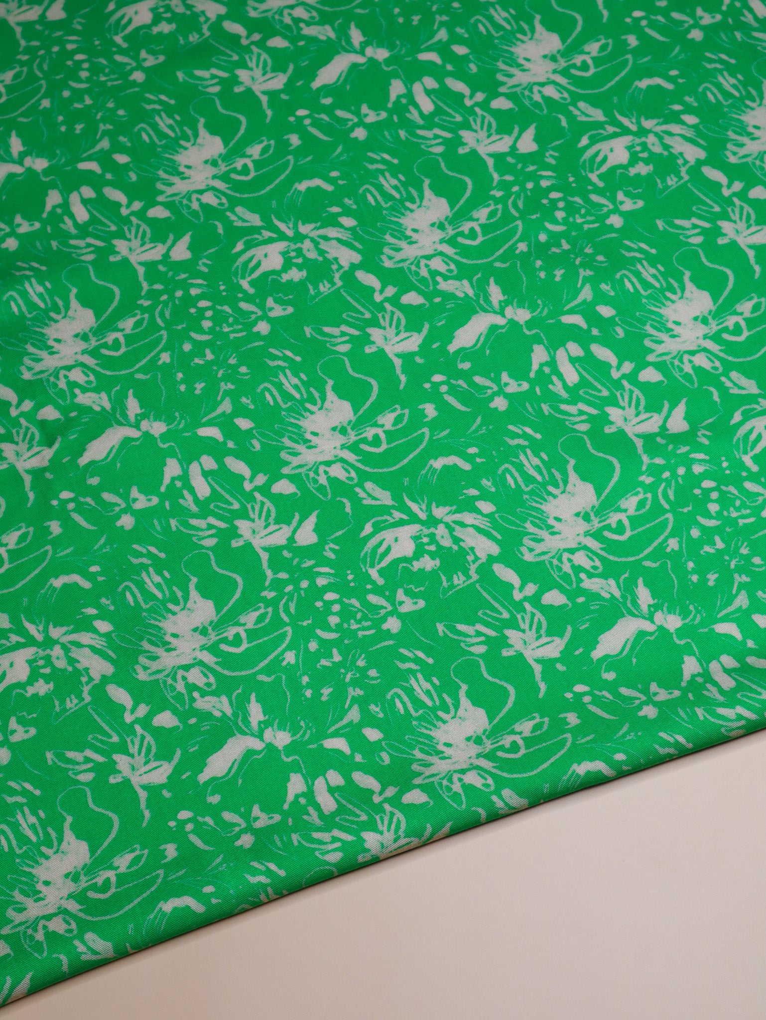 Mind The MAKER - Luna Viscose Twill with LENZING™ ECOVERO™ fibres