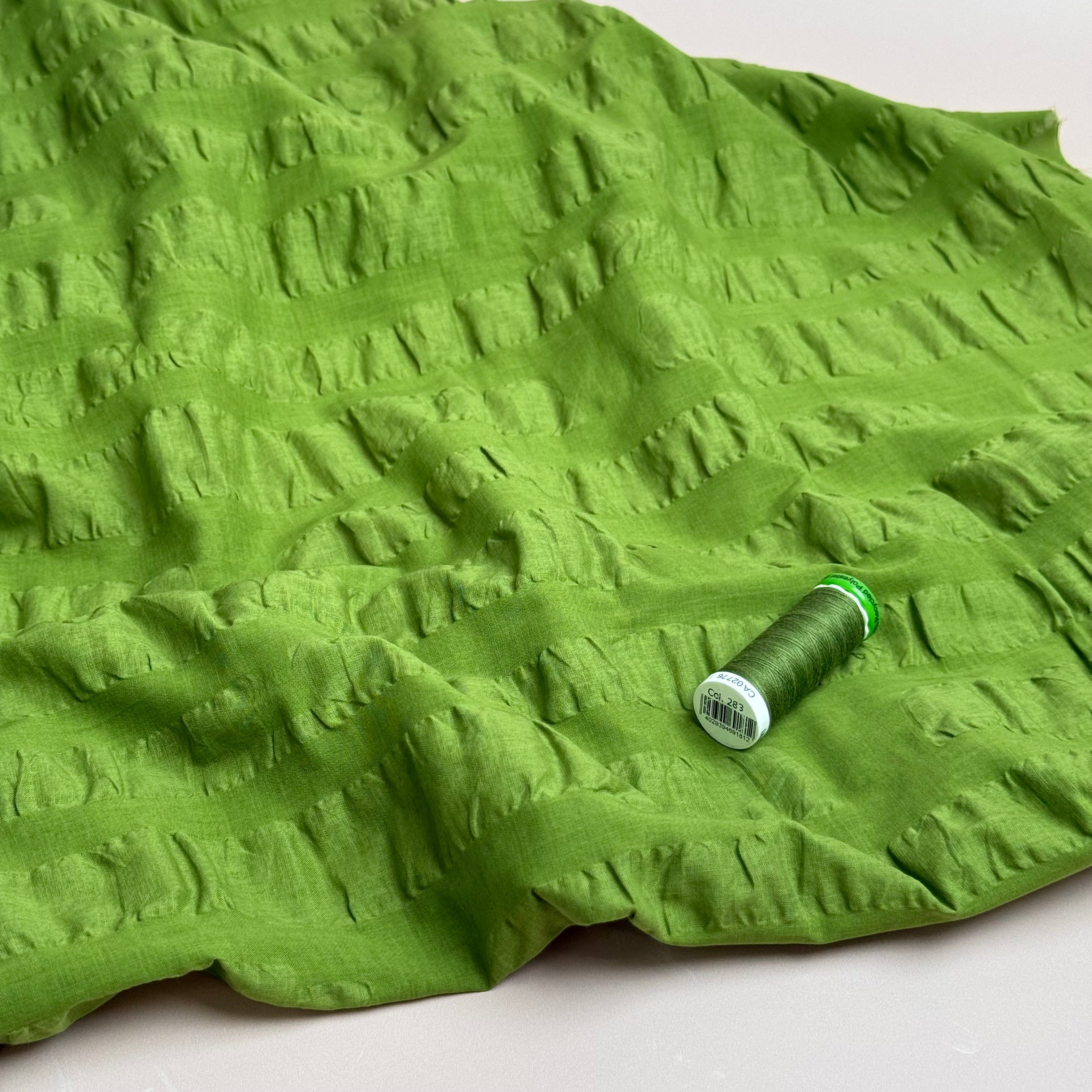 Kokka - Textured Waffle Stripes Ripple Cotton Lawn in Grass Green