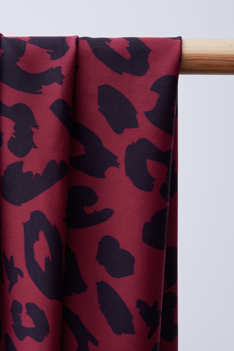 Mind The MAKER - Urban Leo Fuschia Viscose Twill with LENZING™ ECOVERO™