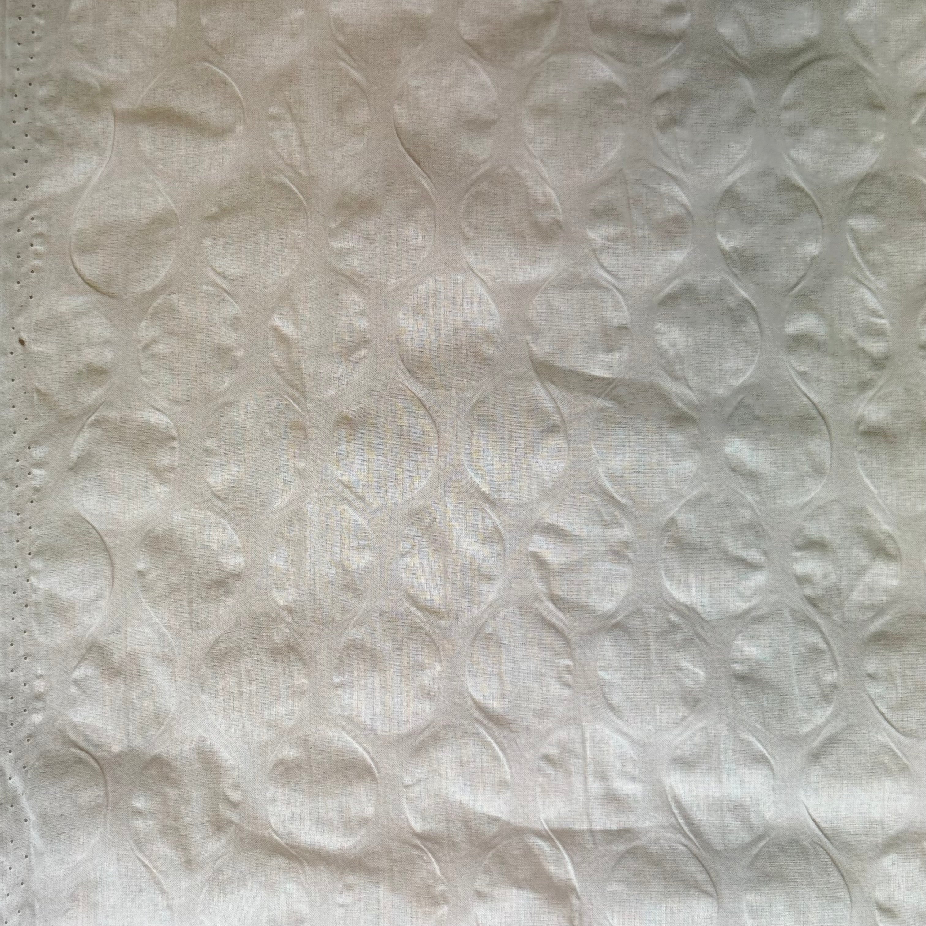 Kokka - Textured Circles Ripple Cotton Lawn in Off-White
